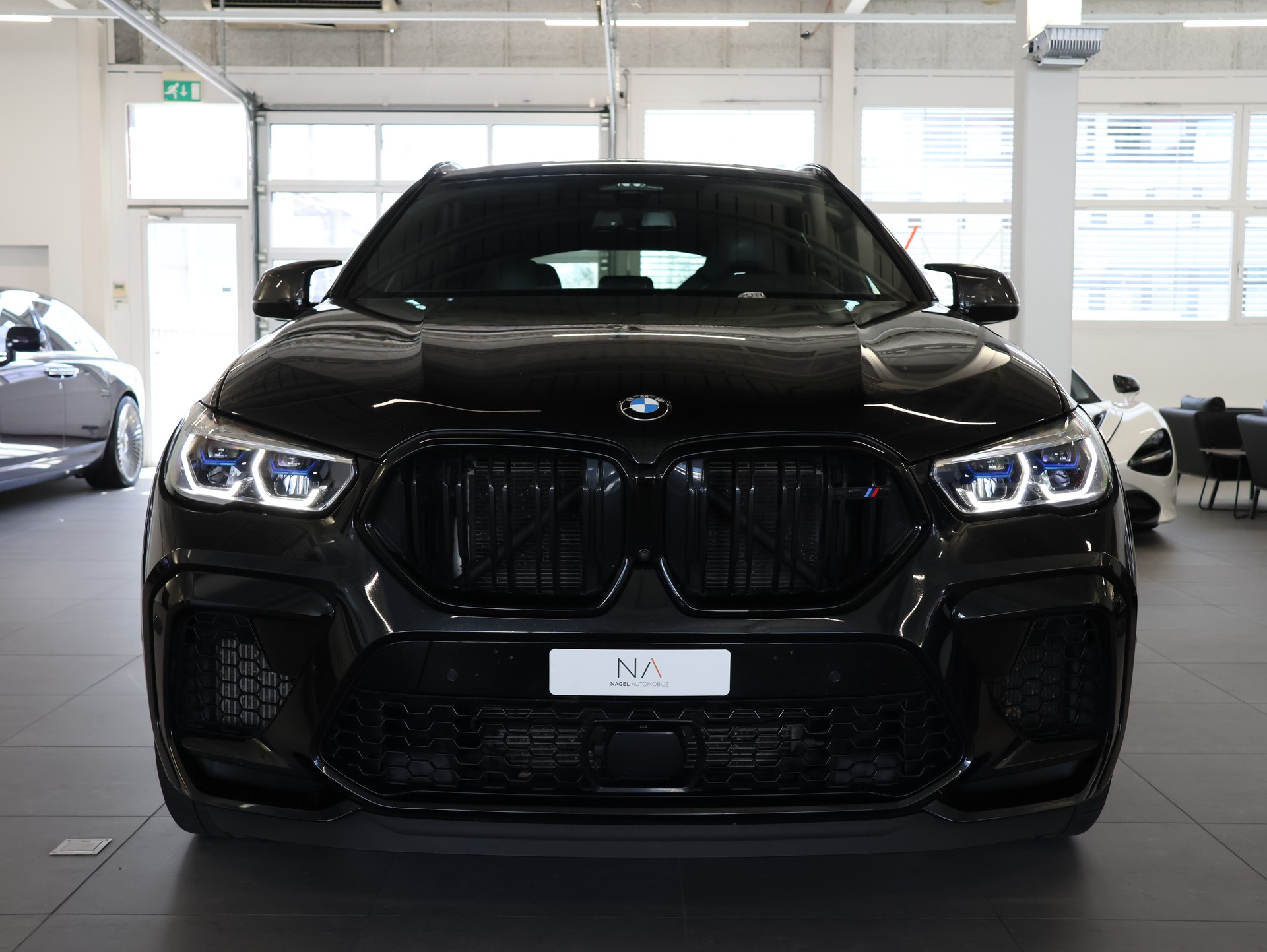 BMW X6M Steptronic M Competition *Harman&Kardon* *Carbon Packet* *Head Up Display*-showroom-element-2