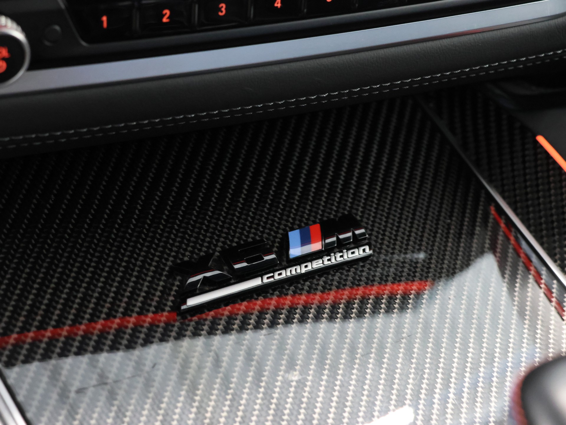 BMW X6M Steptronic M Competition *Harman&Kardon* *Carbon Packet* *Head Up Display*-image-31
