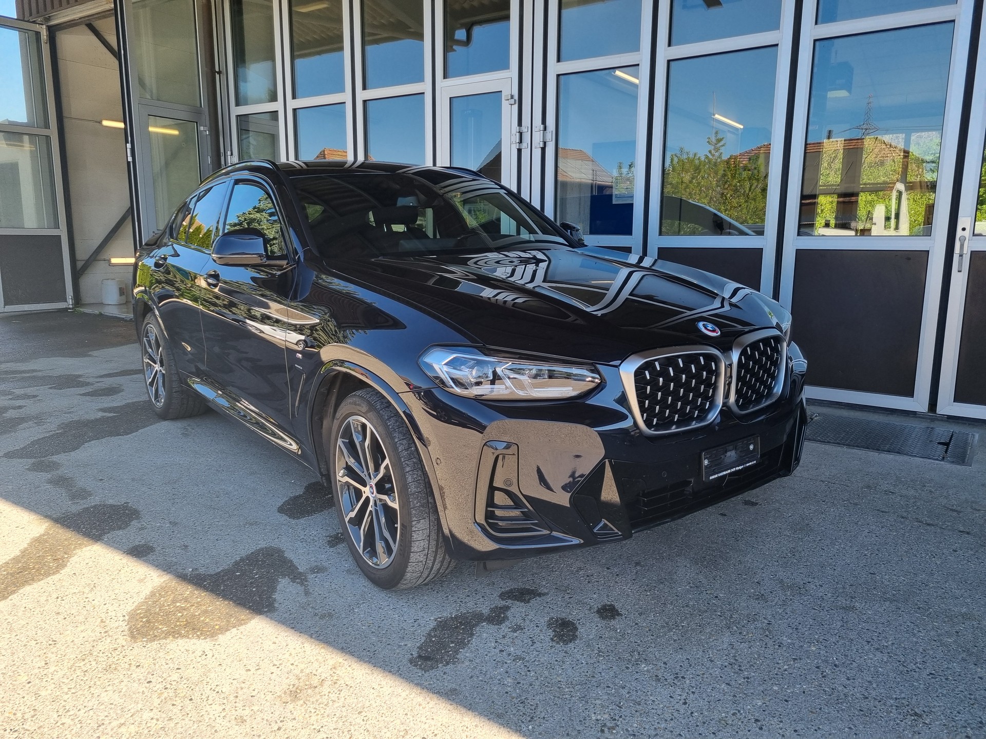 BMW X4 xDrive 48V 20d M Sport Steptronic-showroom-element-1