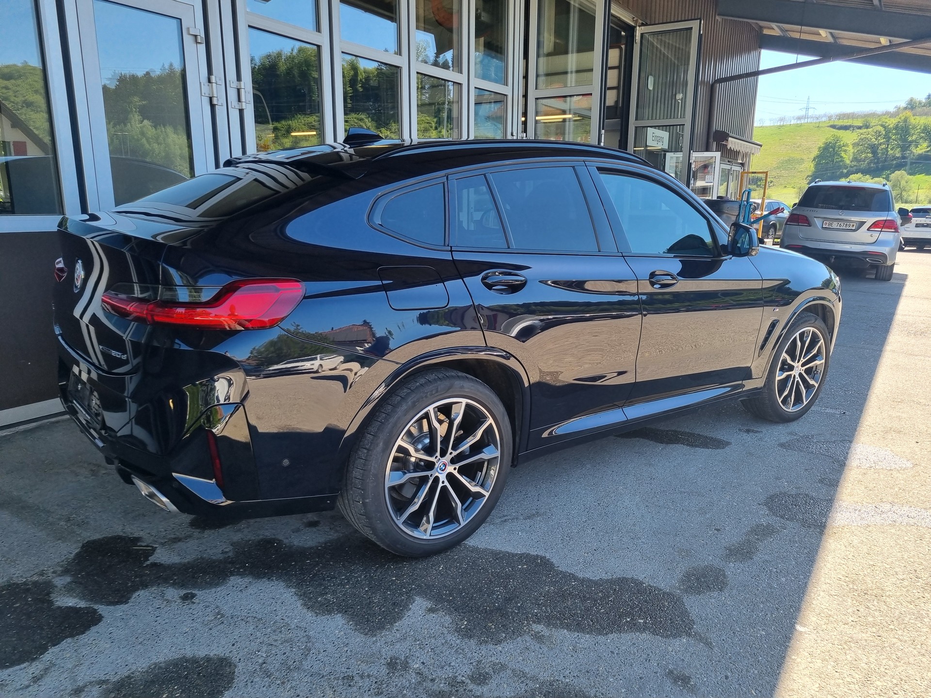 BMW X4 xDrive 48V 20d M Sport Steptronic-showroom-element-3