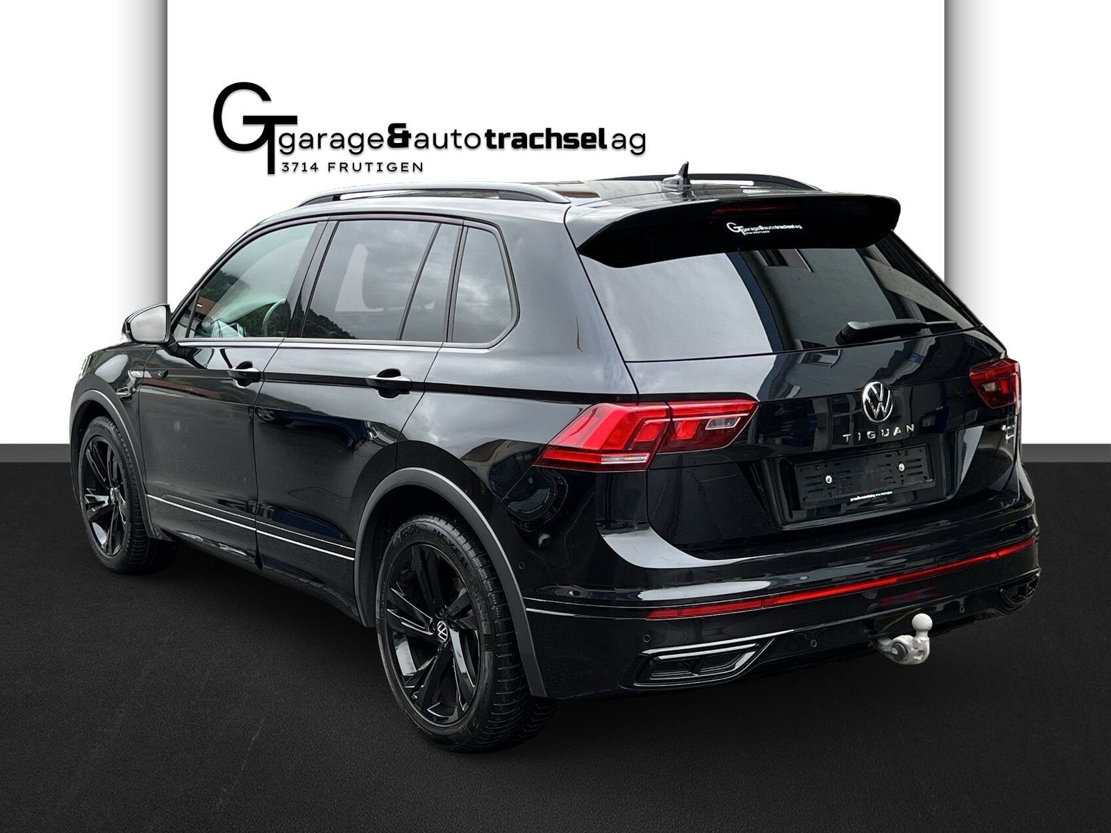 VW Tiguan 2.0 TDI SCR R-Line 4Motion DSG-showroom-element-2