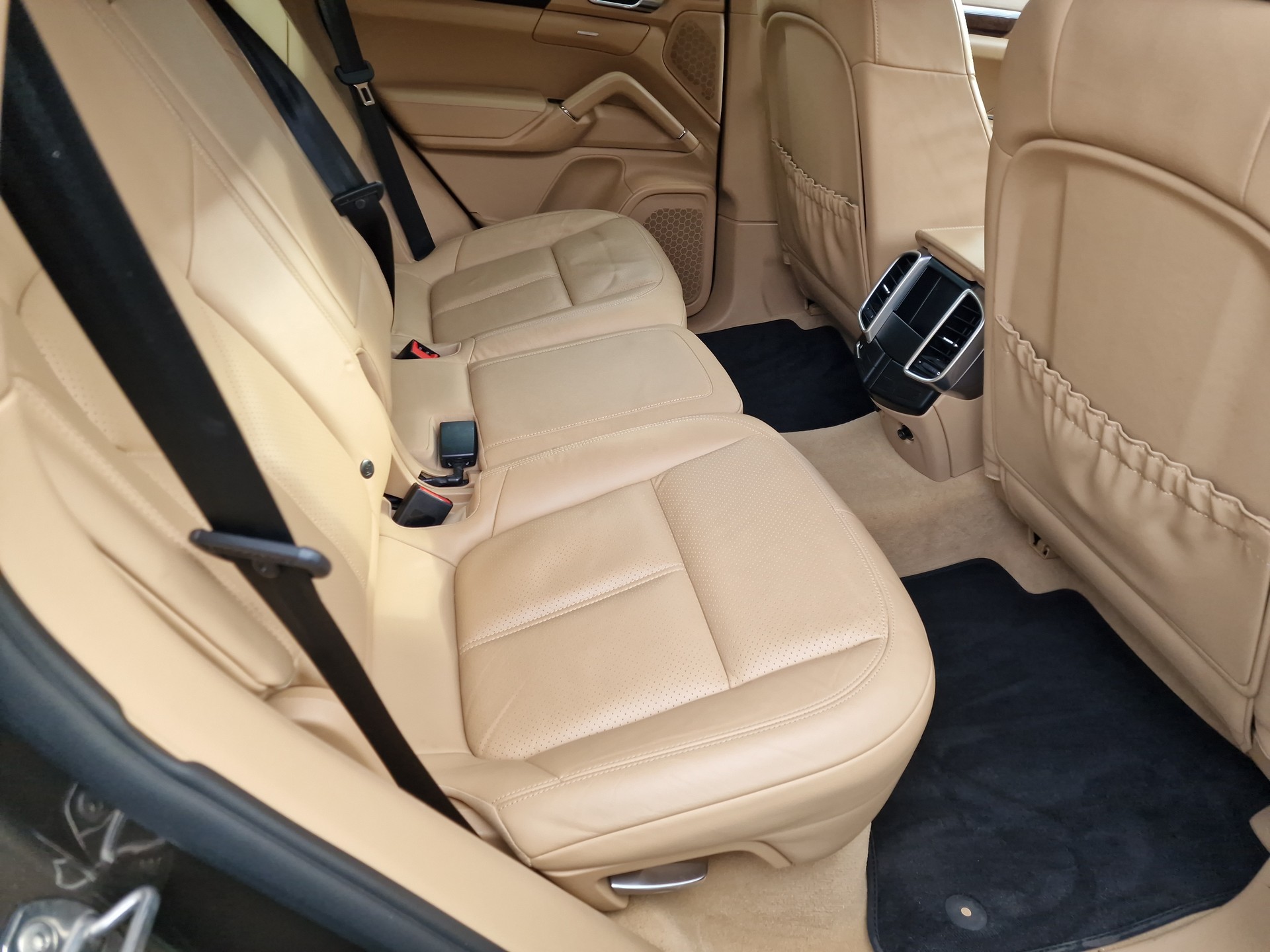 PORSCHE Cayenne Diesel-image-9