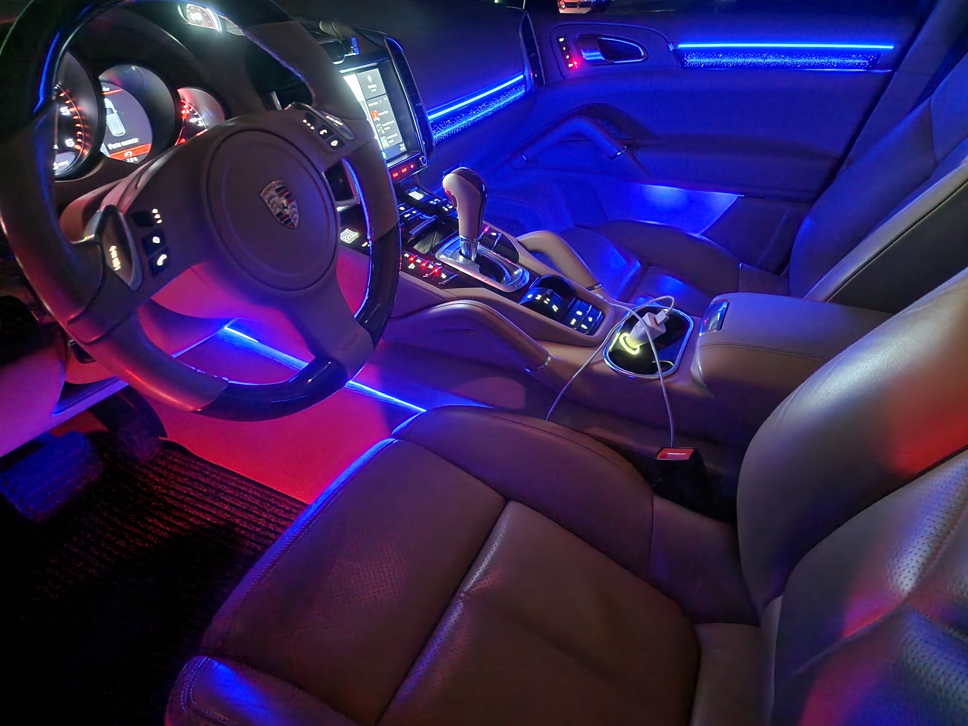 PORSCHE Cayenne Diesel-image-10