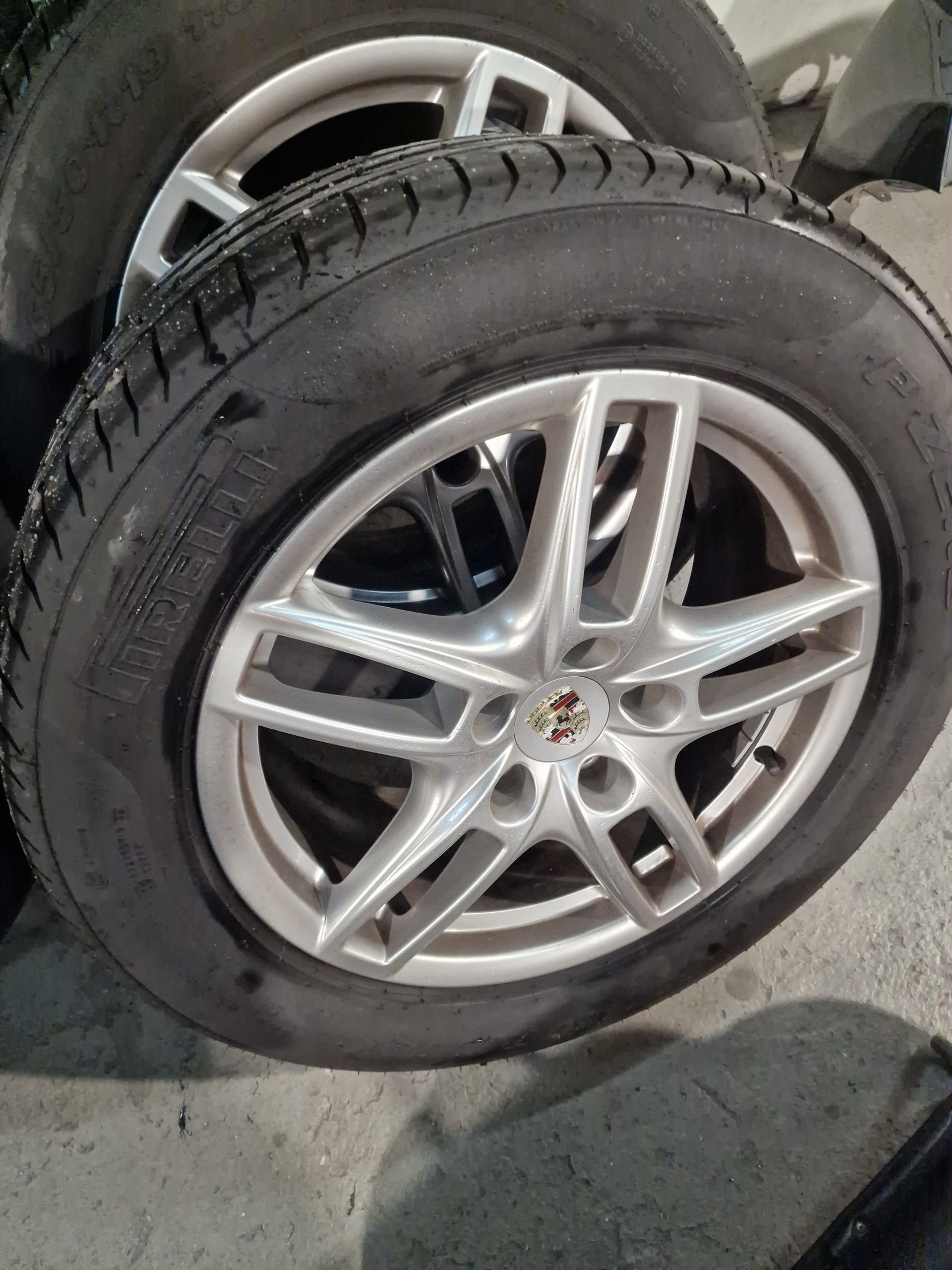 PORSCHE Cayenne Diesel-image-15