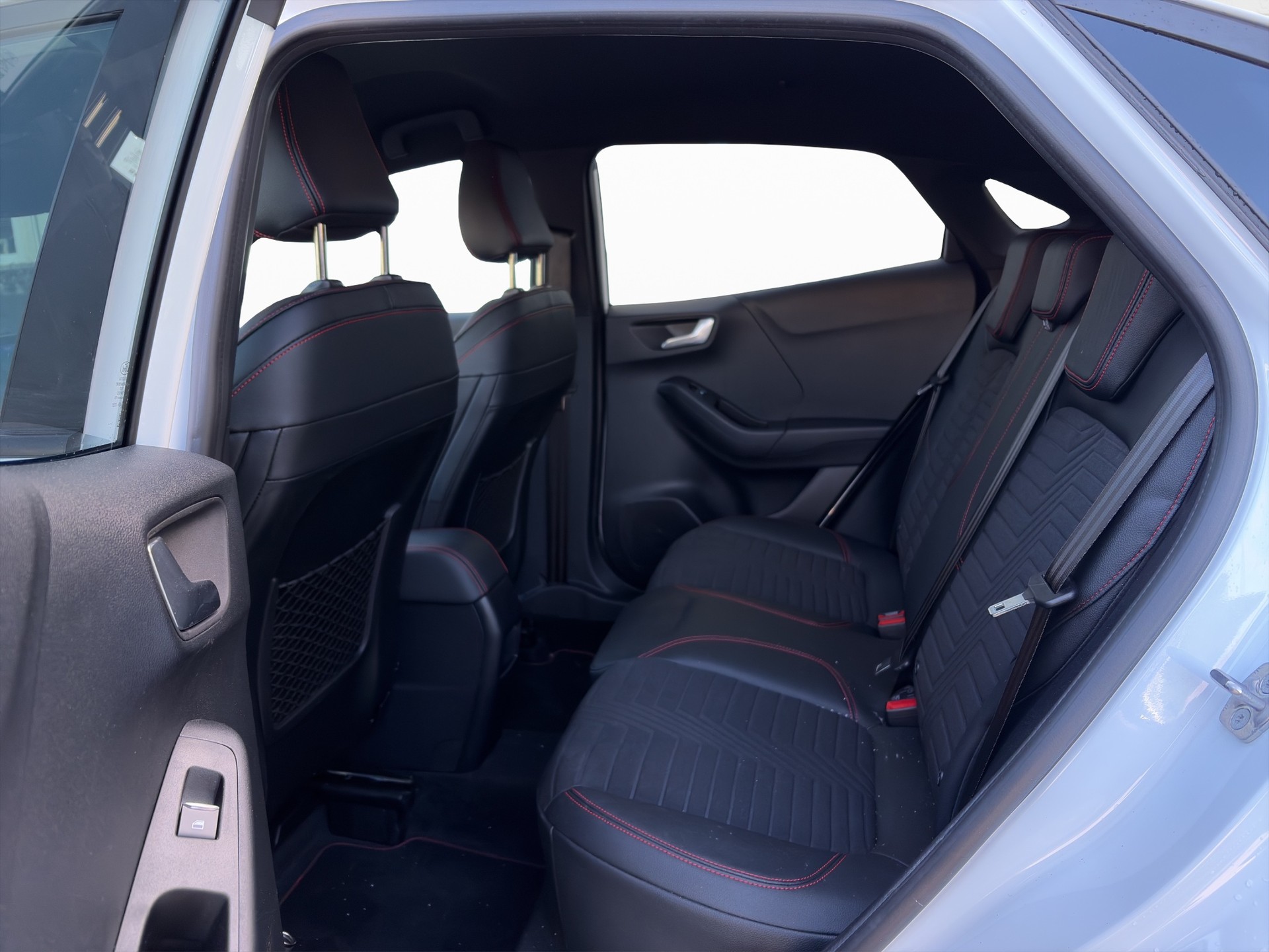 FORD Puma 1.0 MHEV ST-Line X Automat-image-7