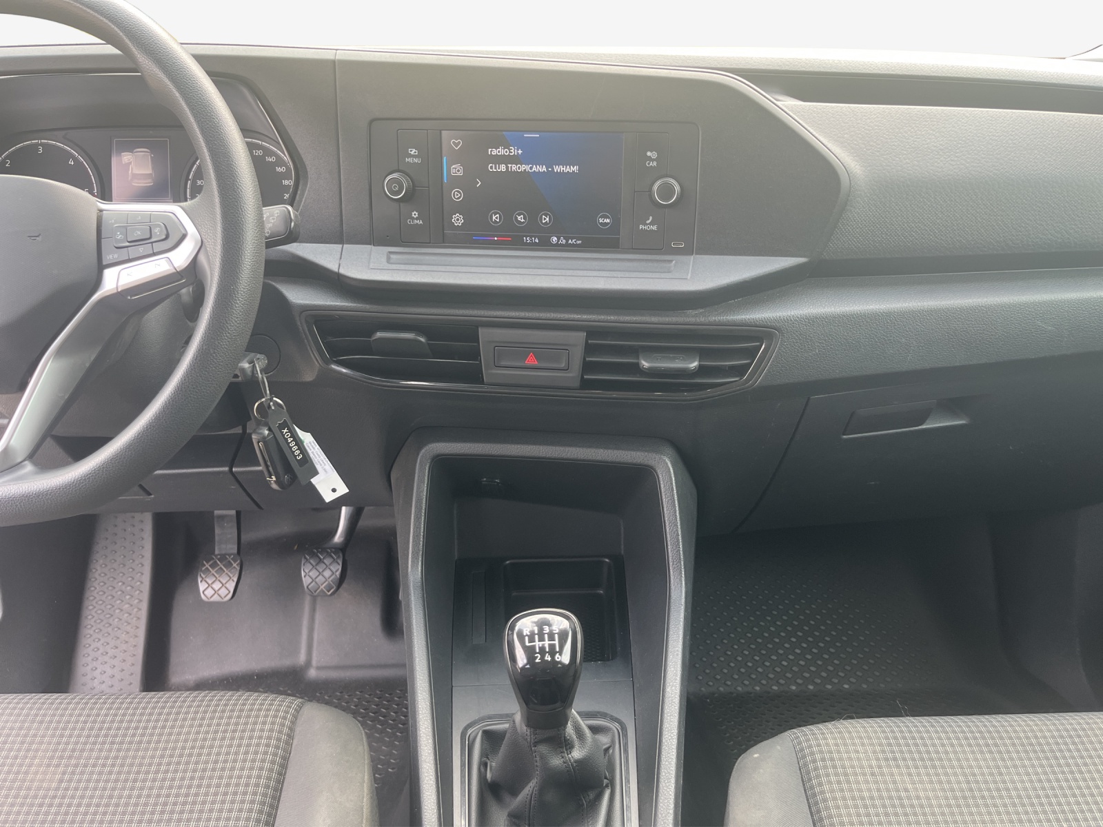 VW Caddy 2.0 TDI 4Motion Liberty-image-10