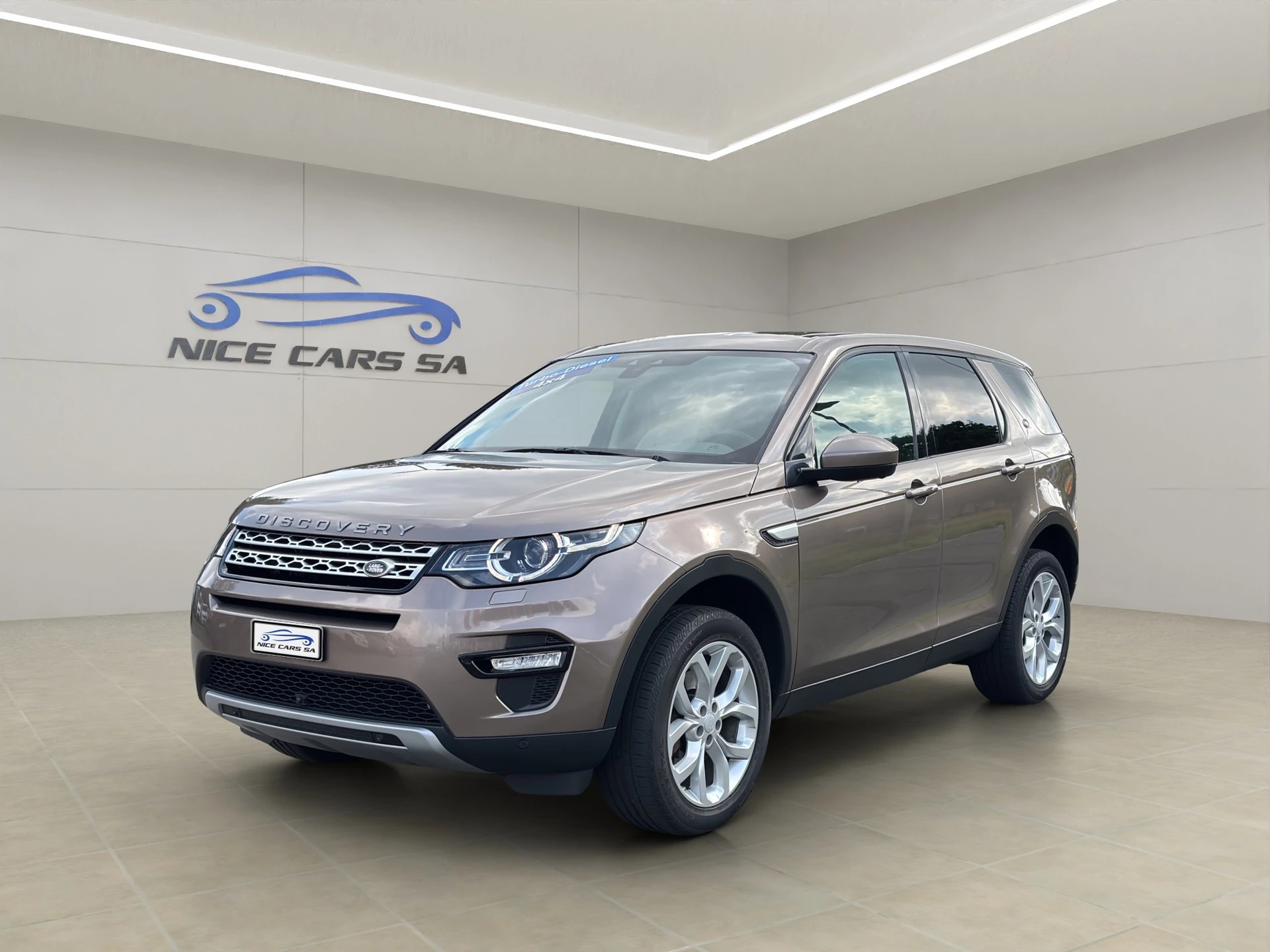 LAND ROVER Discovery Sport 2.0 TD4 HSE Luxury