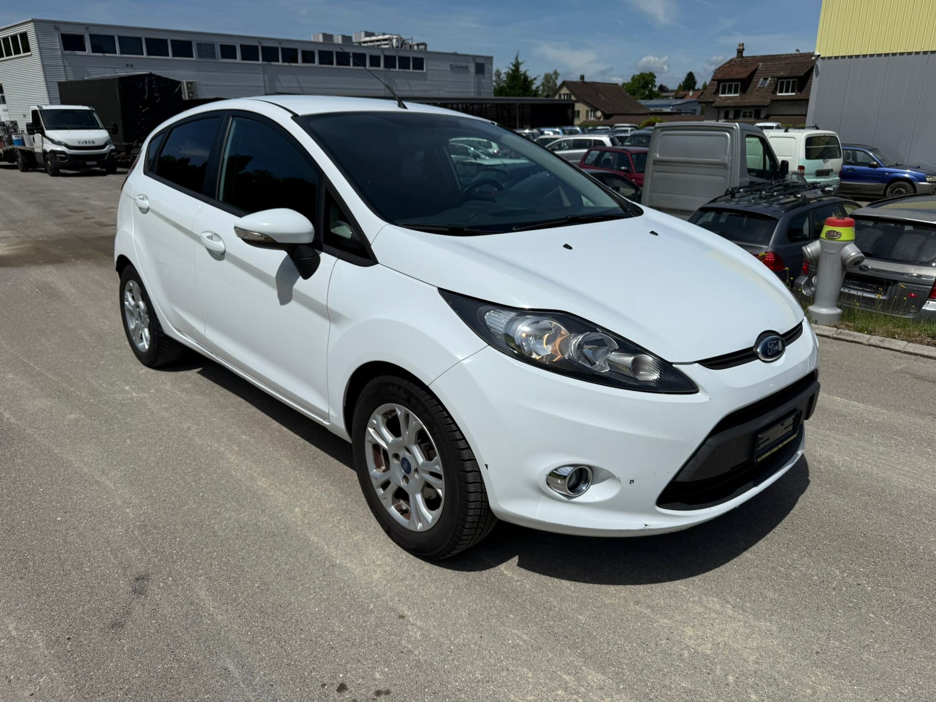 FORD Fiesta 1.4 16V Trend-image-1