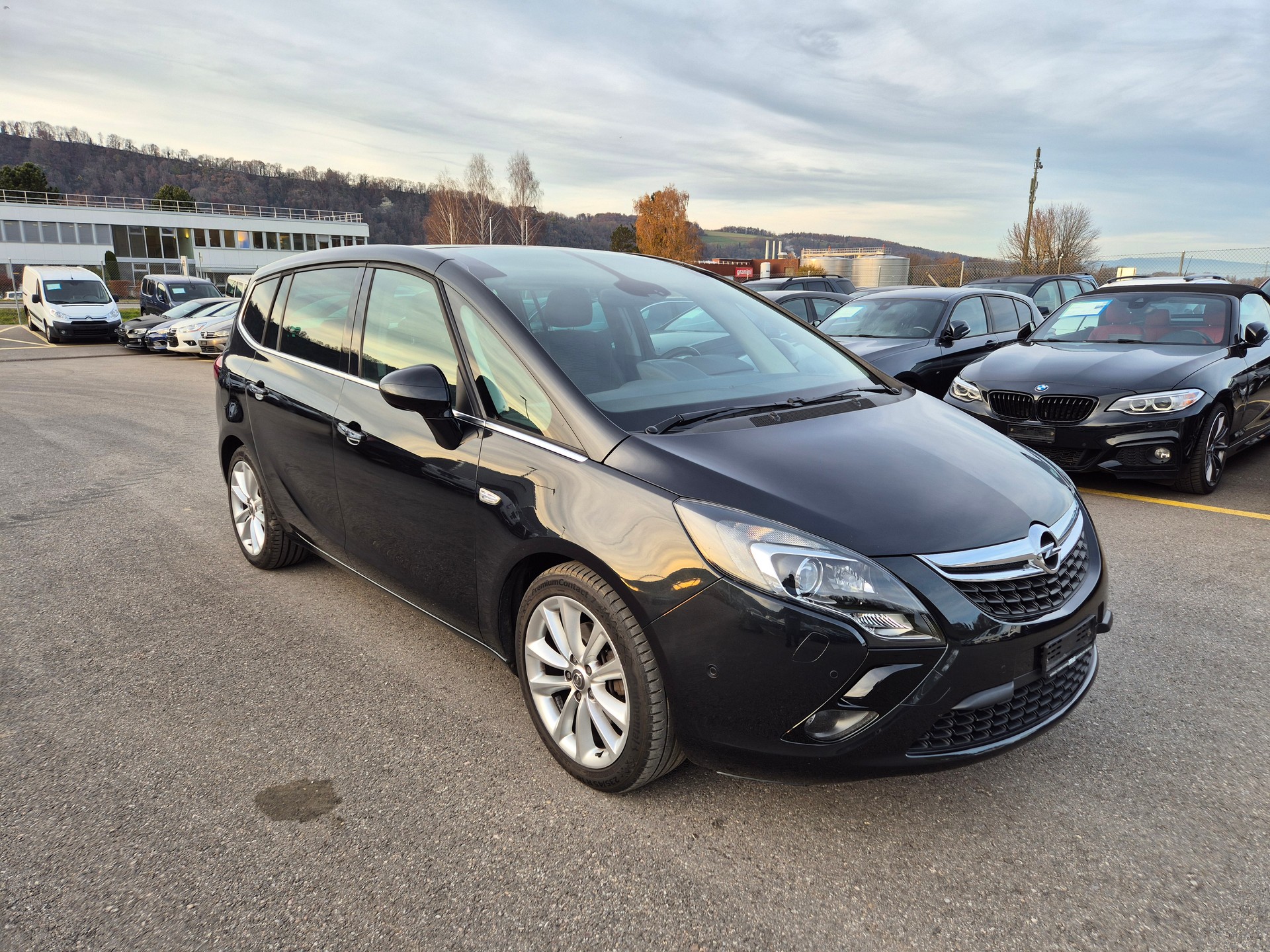 OPEL Zafira Tourer 1.4i 16V Cosmo-image-10
