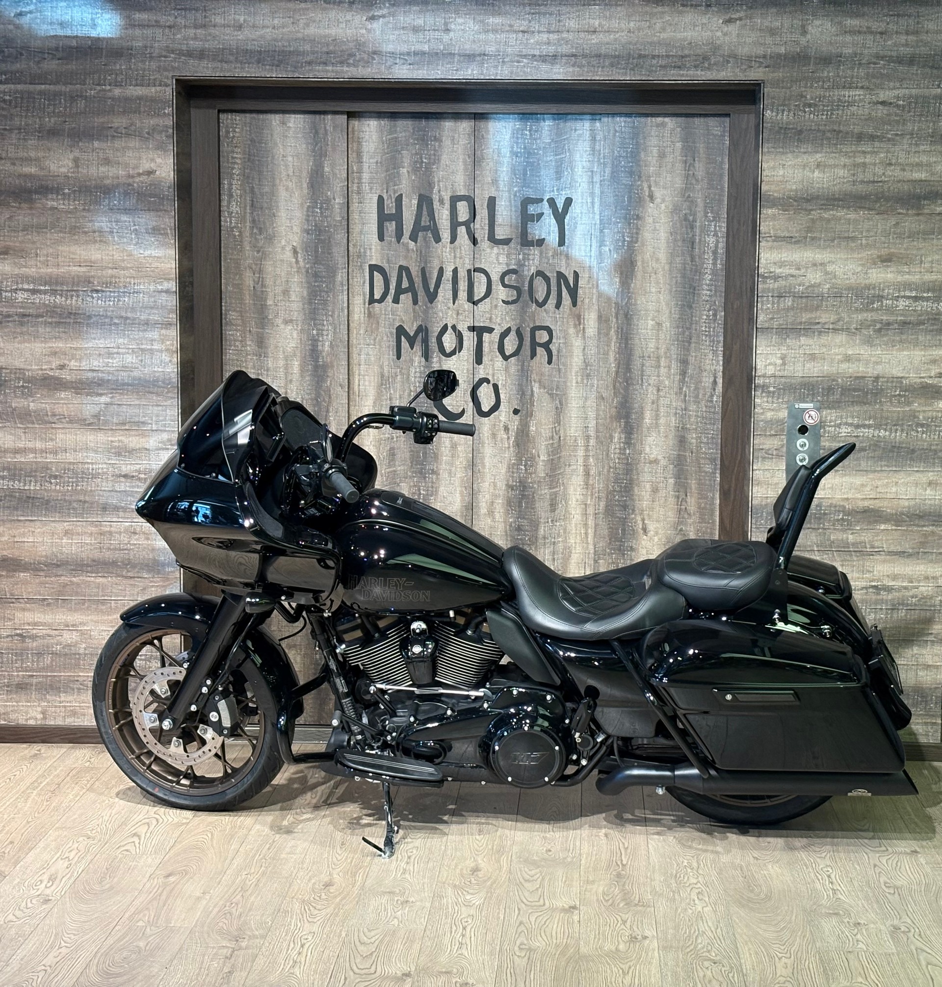 HARLEY-DAVIDSON FLTRXST Road Glide ST 117-image-3