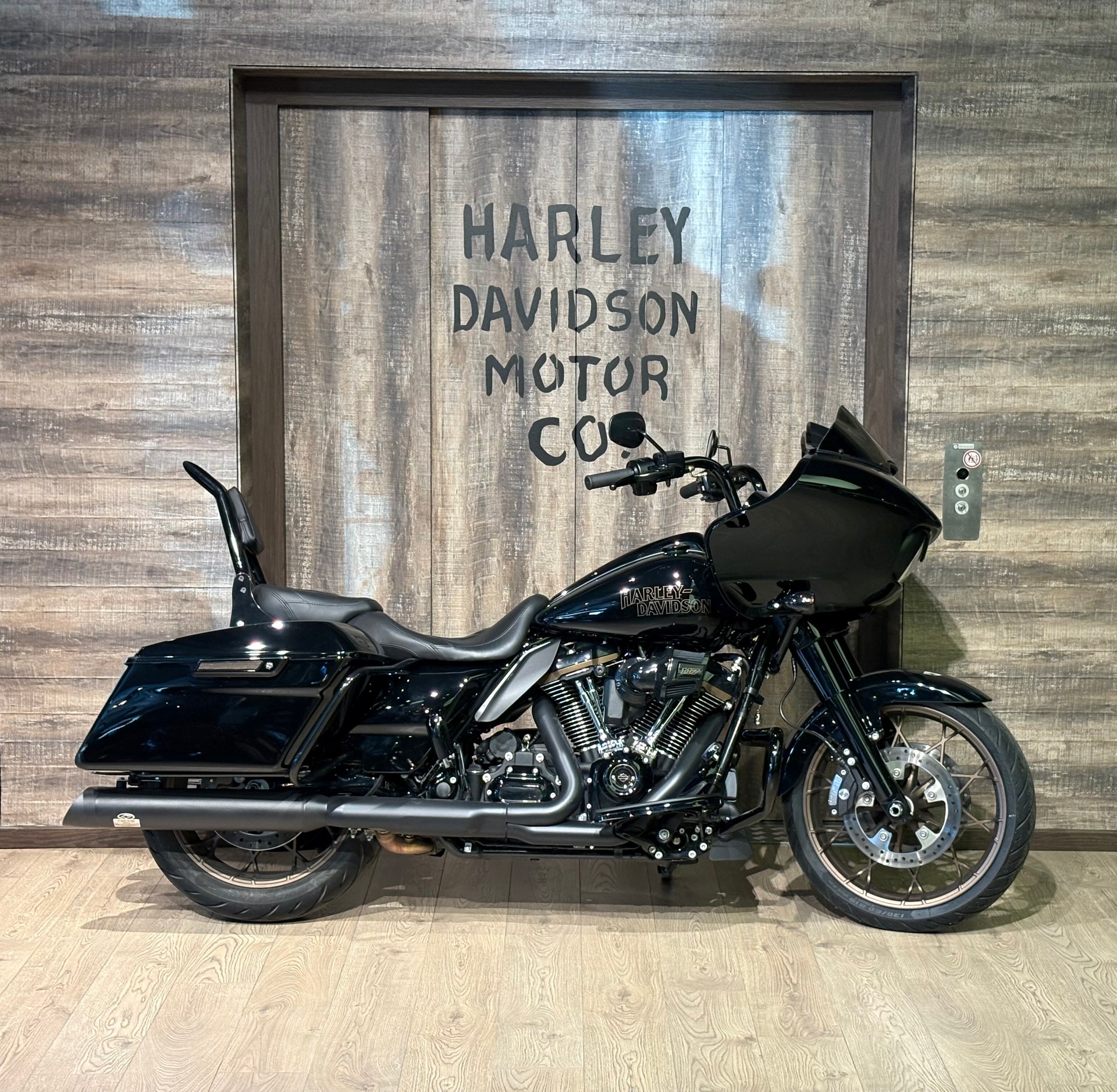 HARLEY-DAVIDSON FLTRXST Road Glide ST 117-image-0