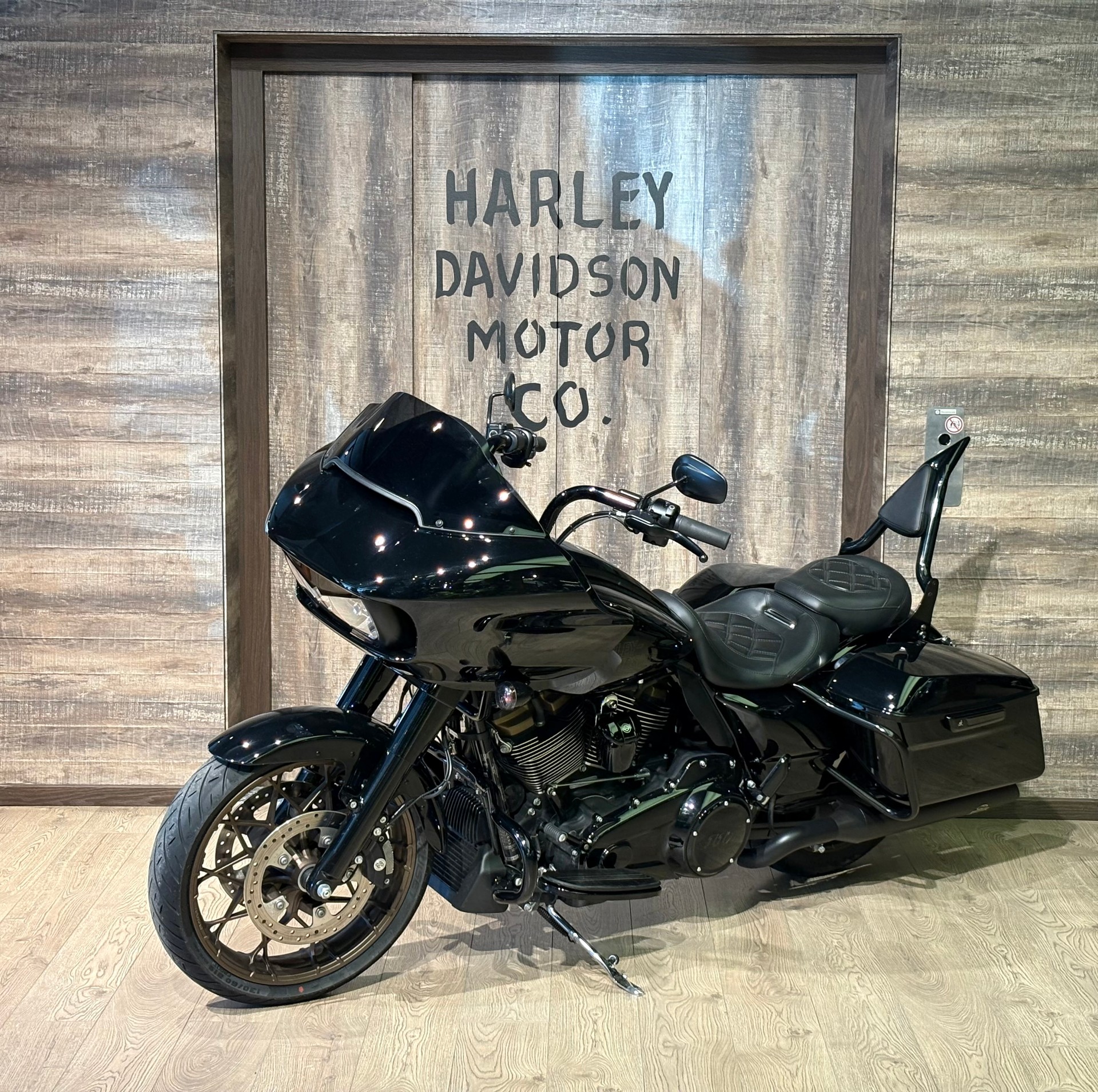 HARLEY-DAVIDSON FLTRXST Road Glide ST 117-image-2