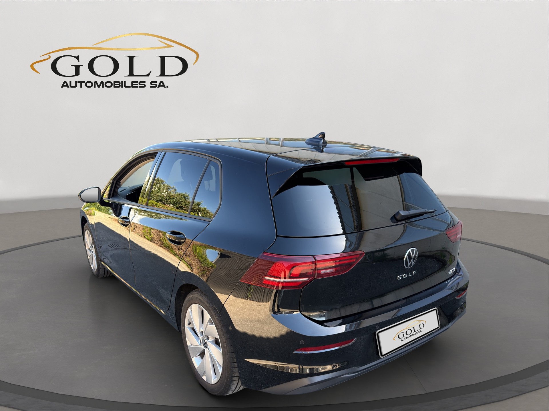VW Golf 1.5 e TSI mHEV Life DSG-image-10