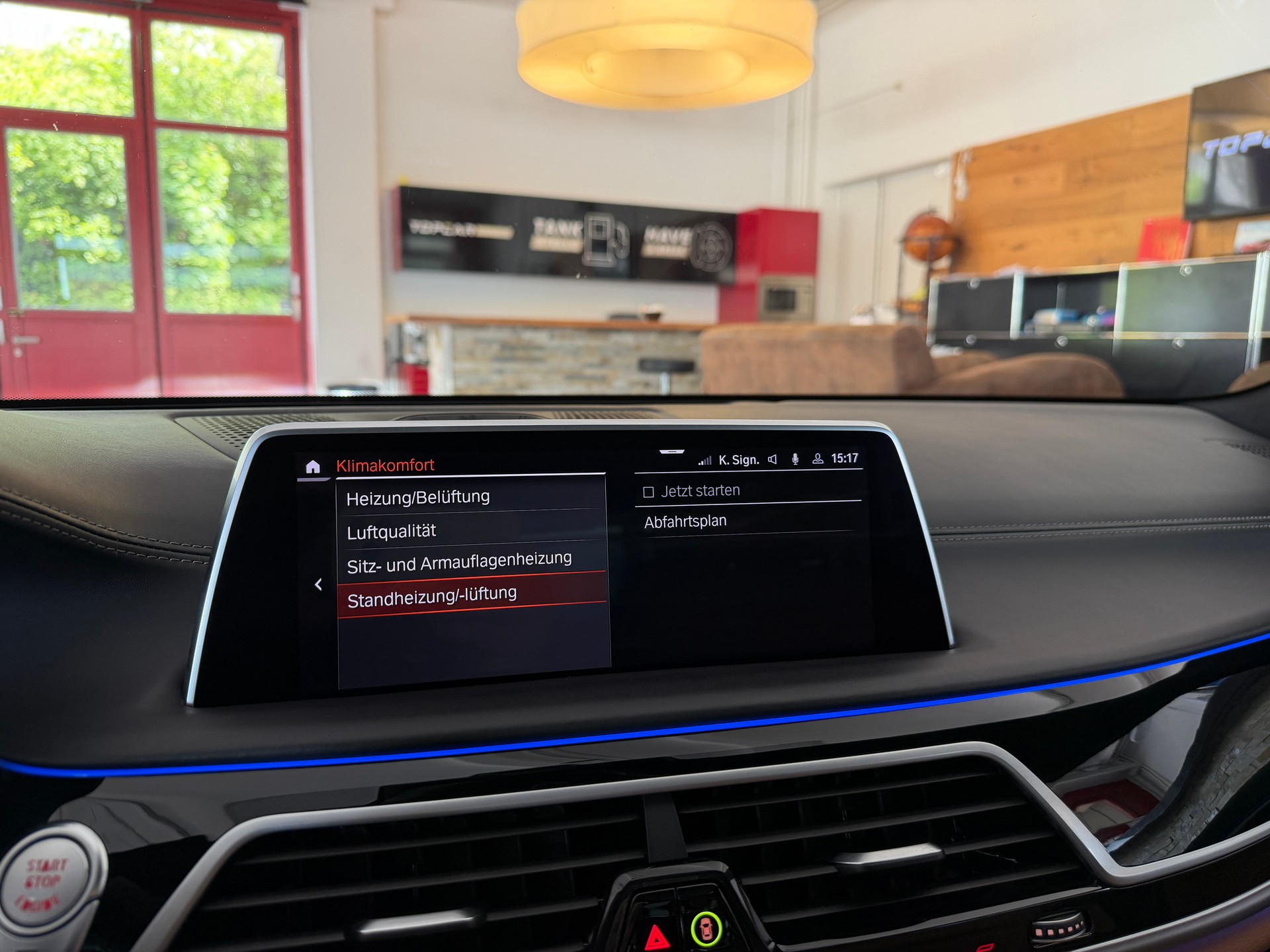 BMW 750i xDrive Steptronic-image-30