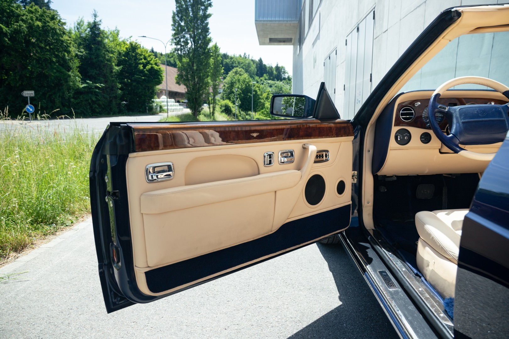 BENTLEY Azure-image-8