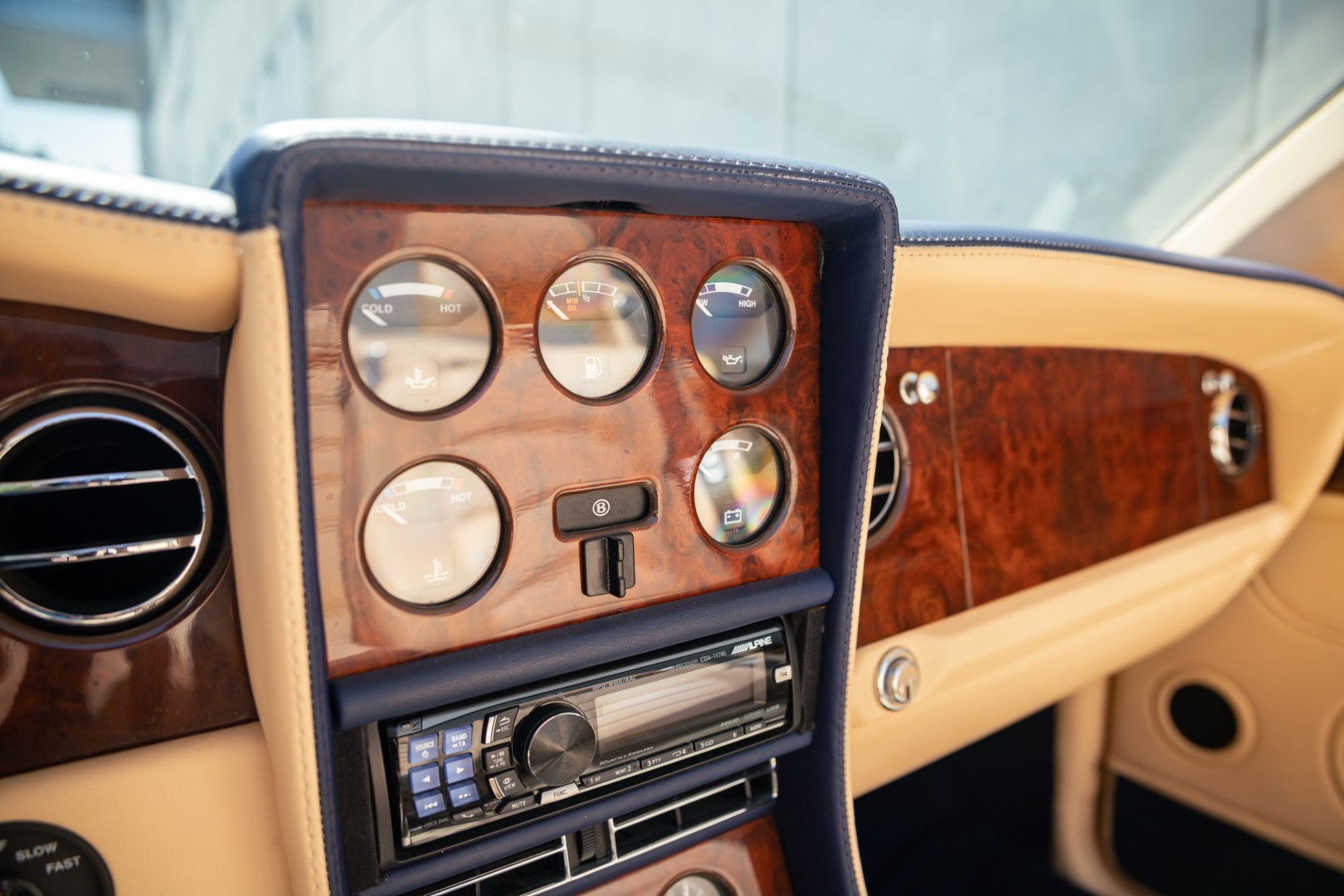 BENTLEY Azure-image-11