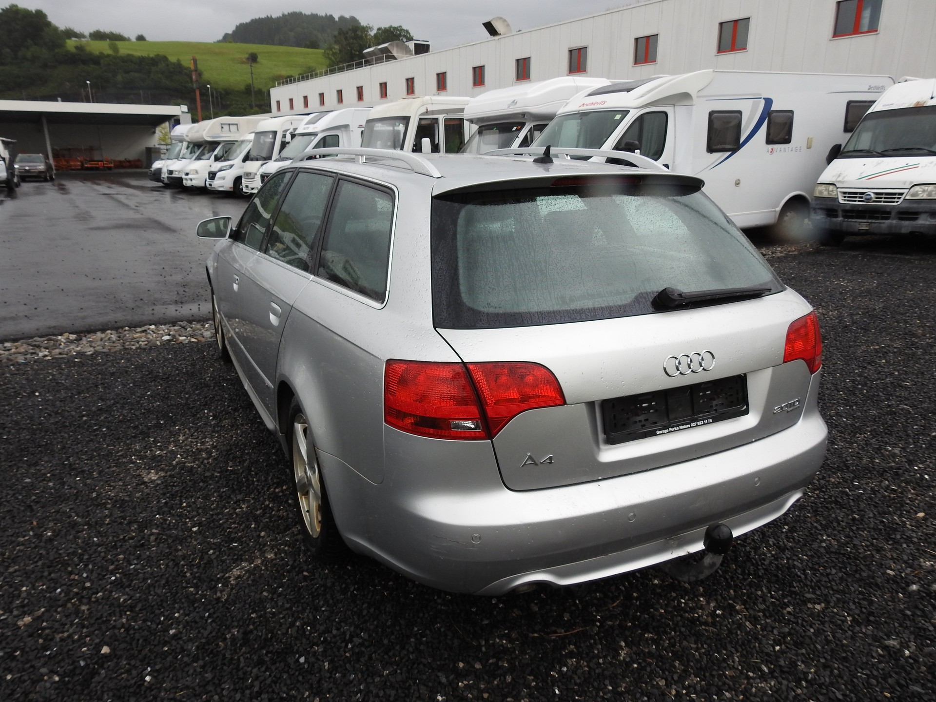 AUDI A4 Avant 2.0 TDI quattro-image-3