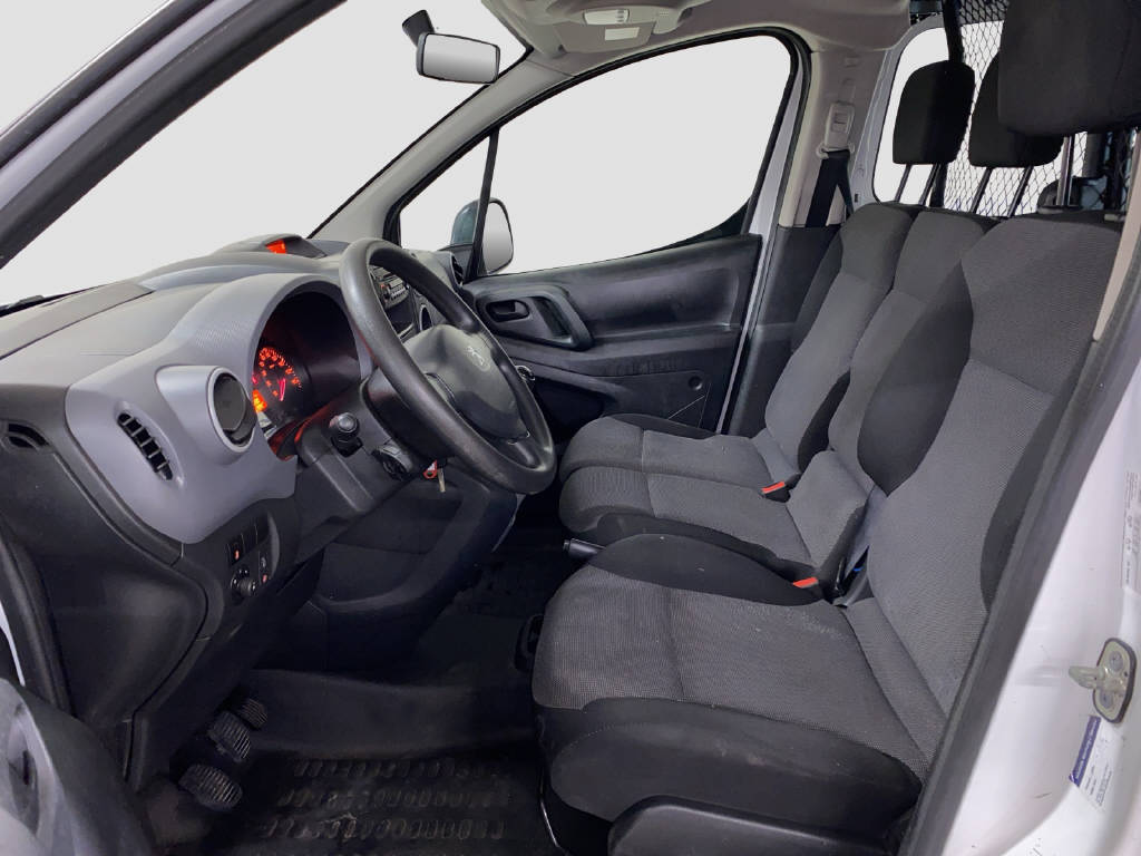 PEUGEOT Partner Kaw. L1 1.6 BlueHDI 100 PS Active-image-5