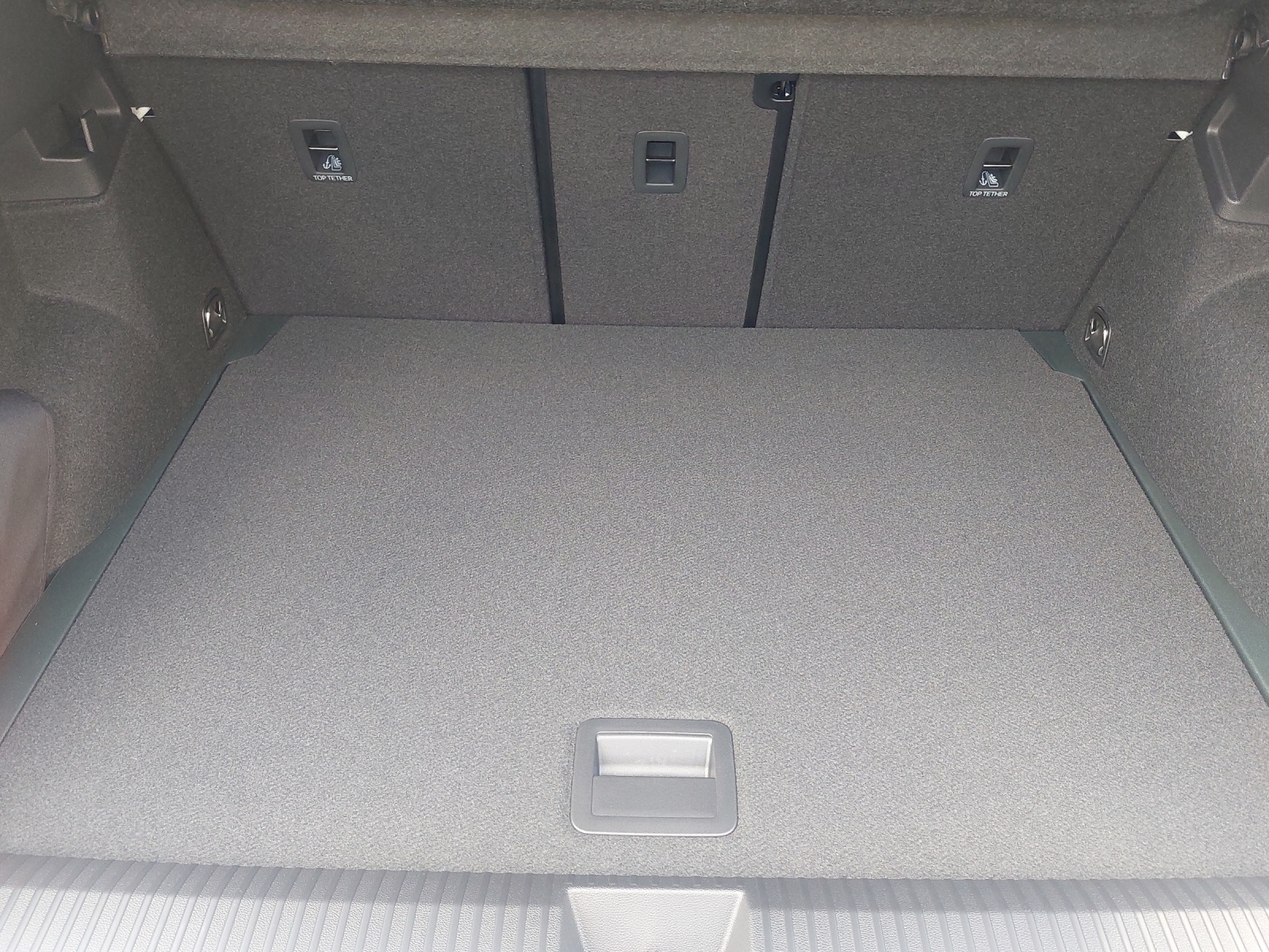 VW T-Roc 1.5 eTSI mHEV Life DSG-image-12