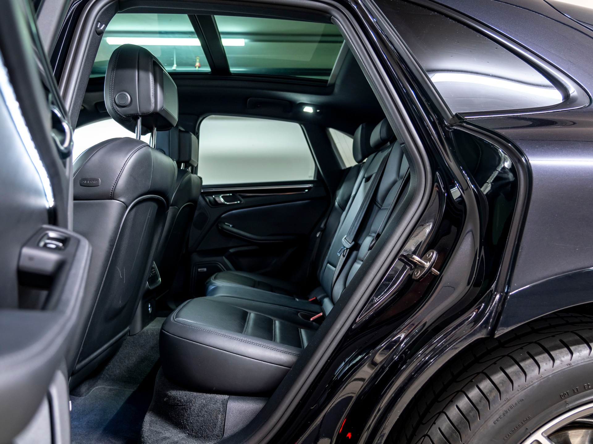 PORSCHE Macan S PDK-image-20