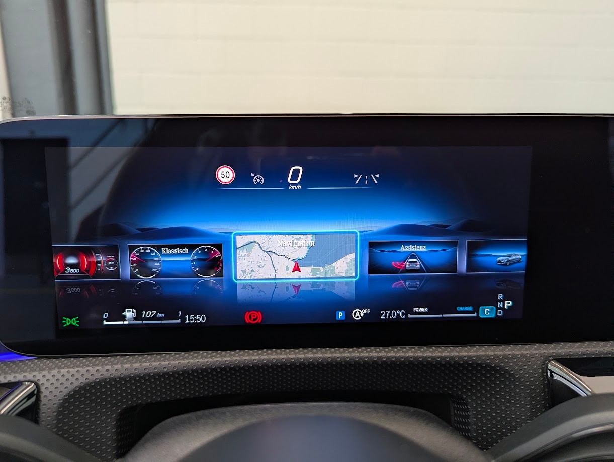 MERCEDES-BENZ A 180 AMG Line 7G-DCT*FACELIFT WERKSGAR VOLL-LED TEILLEDER-SPORTSITZE CAM MBUX-NAVI SITZHEIZUNG UVM*-image-6