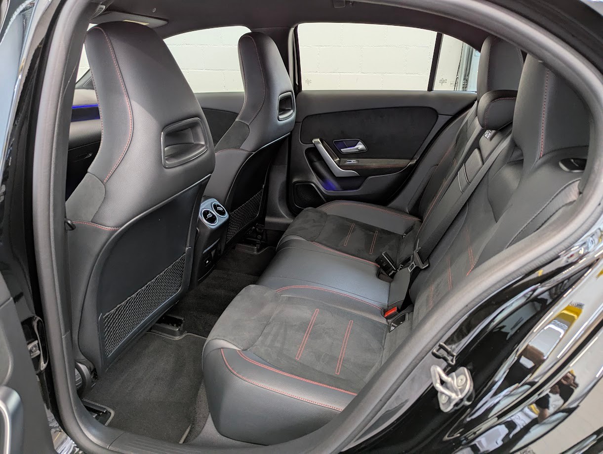 MERCEDES-BENZ A 180 AMG Line 7G-DCT*FACELIFT WERKSGAR VOLL-LED TEILLEDER-SPORTSITZE CAM MBUX-NAVI SITZHEIZUNG UVM*-image-28