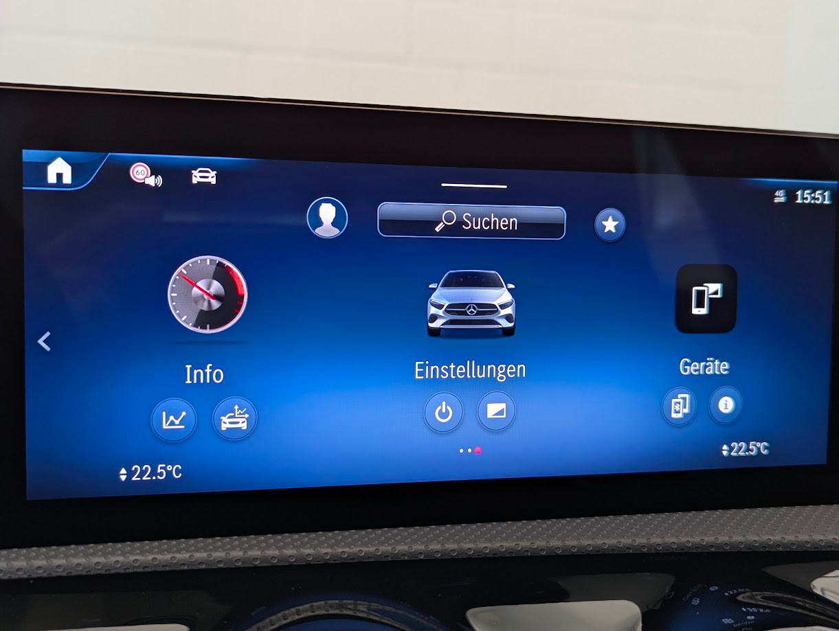 MERCEDES-BENZ A 180 AMG Line 7G-DCT*FACELIFT WERKSGAR VOLL-LED TEILLEDER-SPORTSITZE CAM MBUX-NAVI SITZHEIZUNG UVM*-image-13