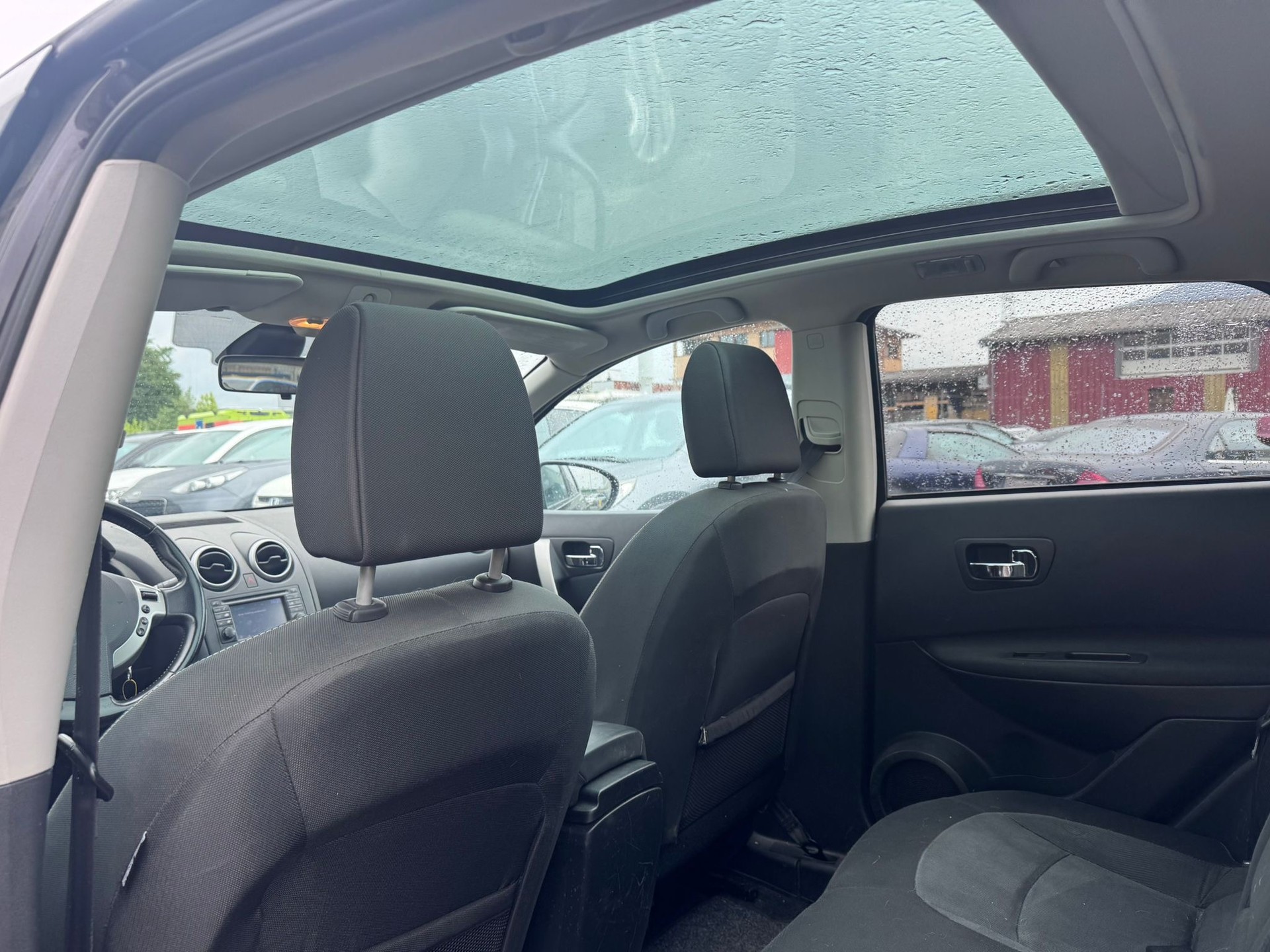 NISSAN Qashqai 2.0 dCi i-Way-image-9