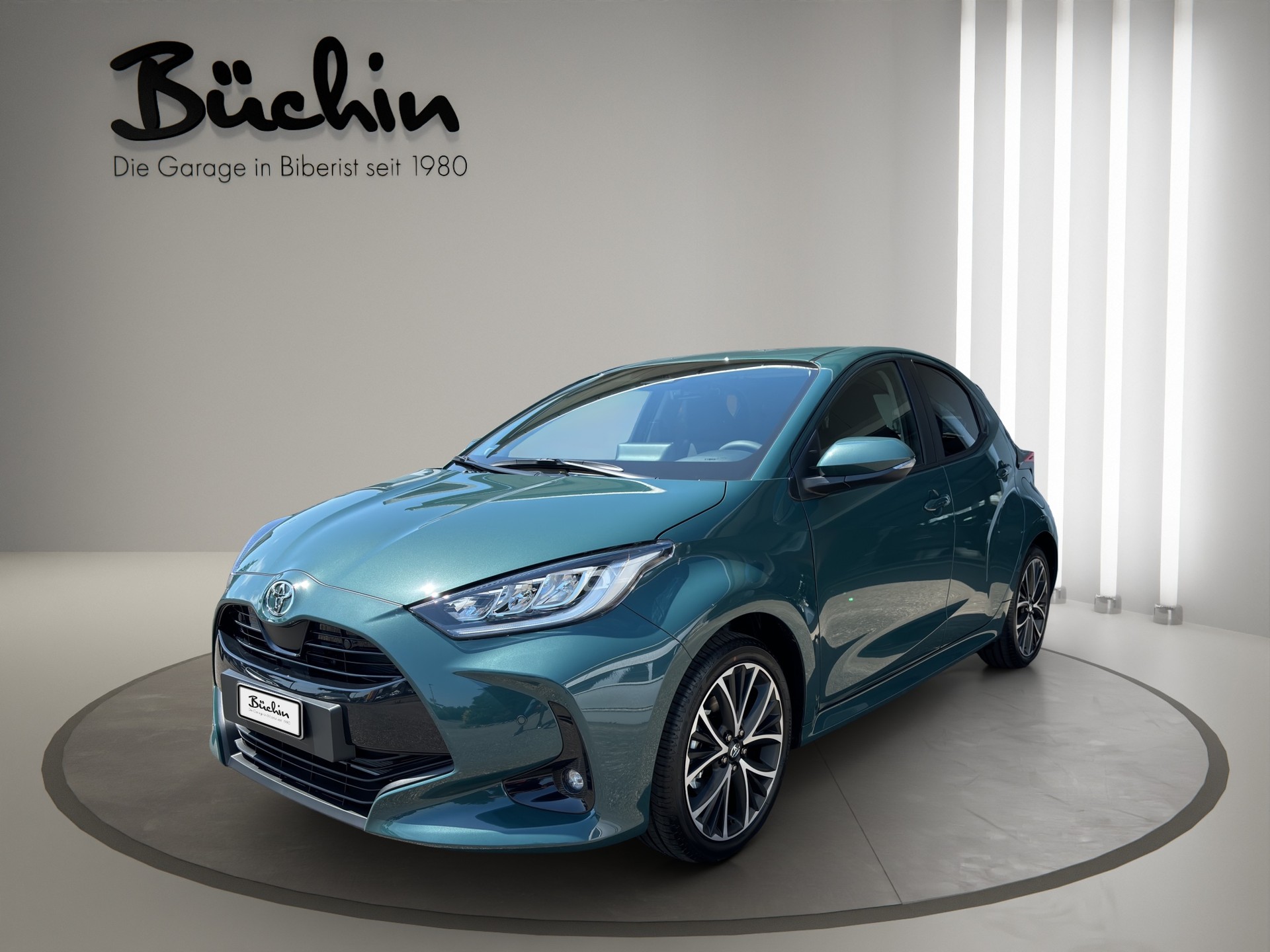 TOYOTA Yaris 1.5 Trend e-CVT-showroom-element-2