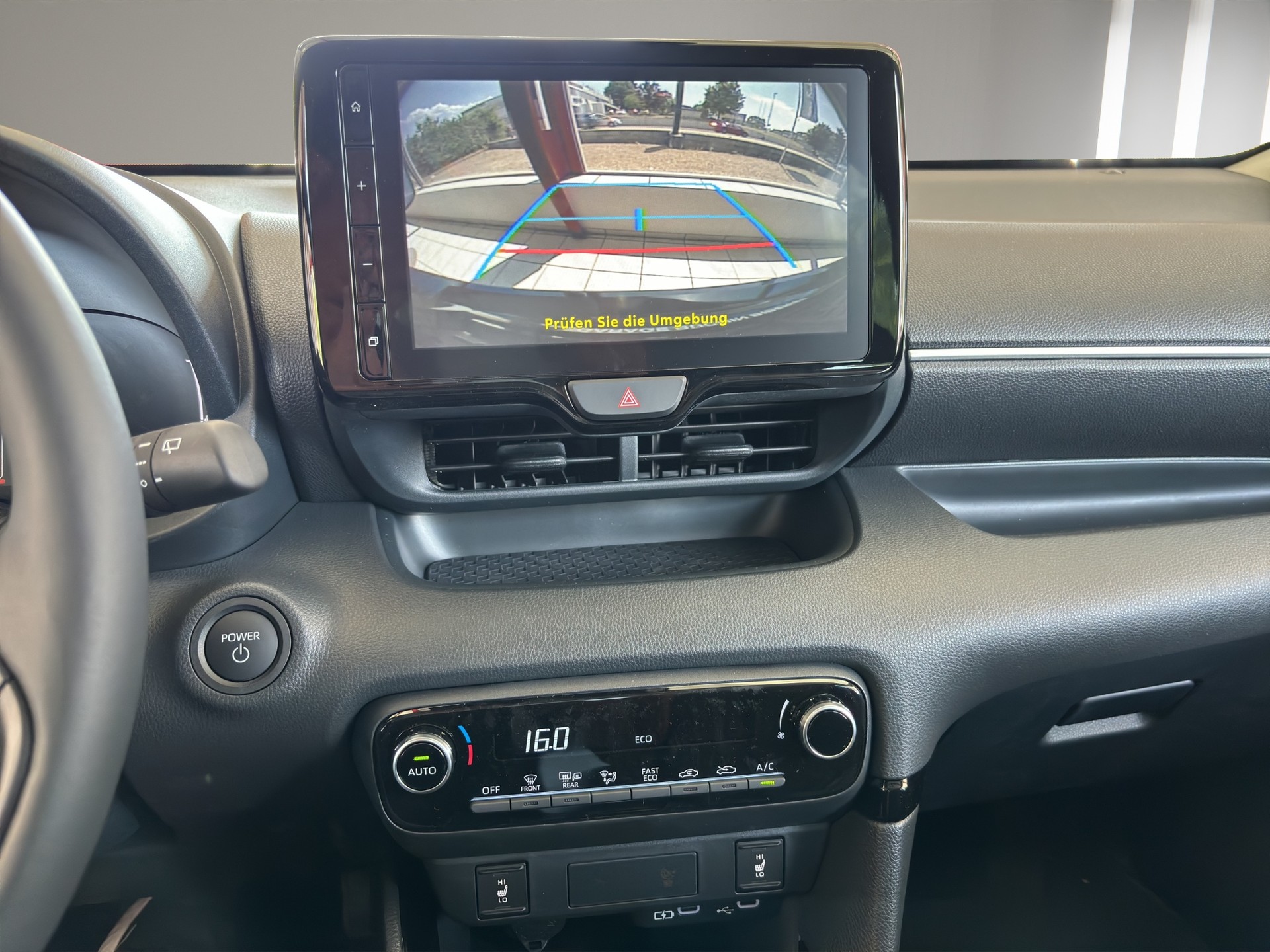 TOYOTA Yaris 1.5 Trend e-CVT-image-14