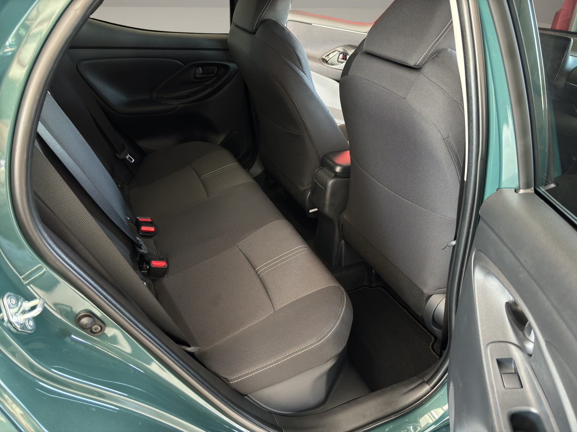 TOYOTA Yaris 1.5 Trend e-CVT-image-11