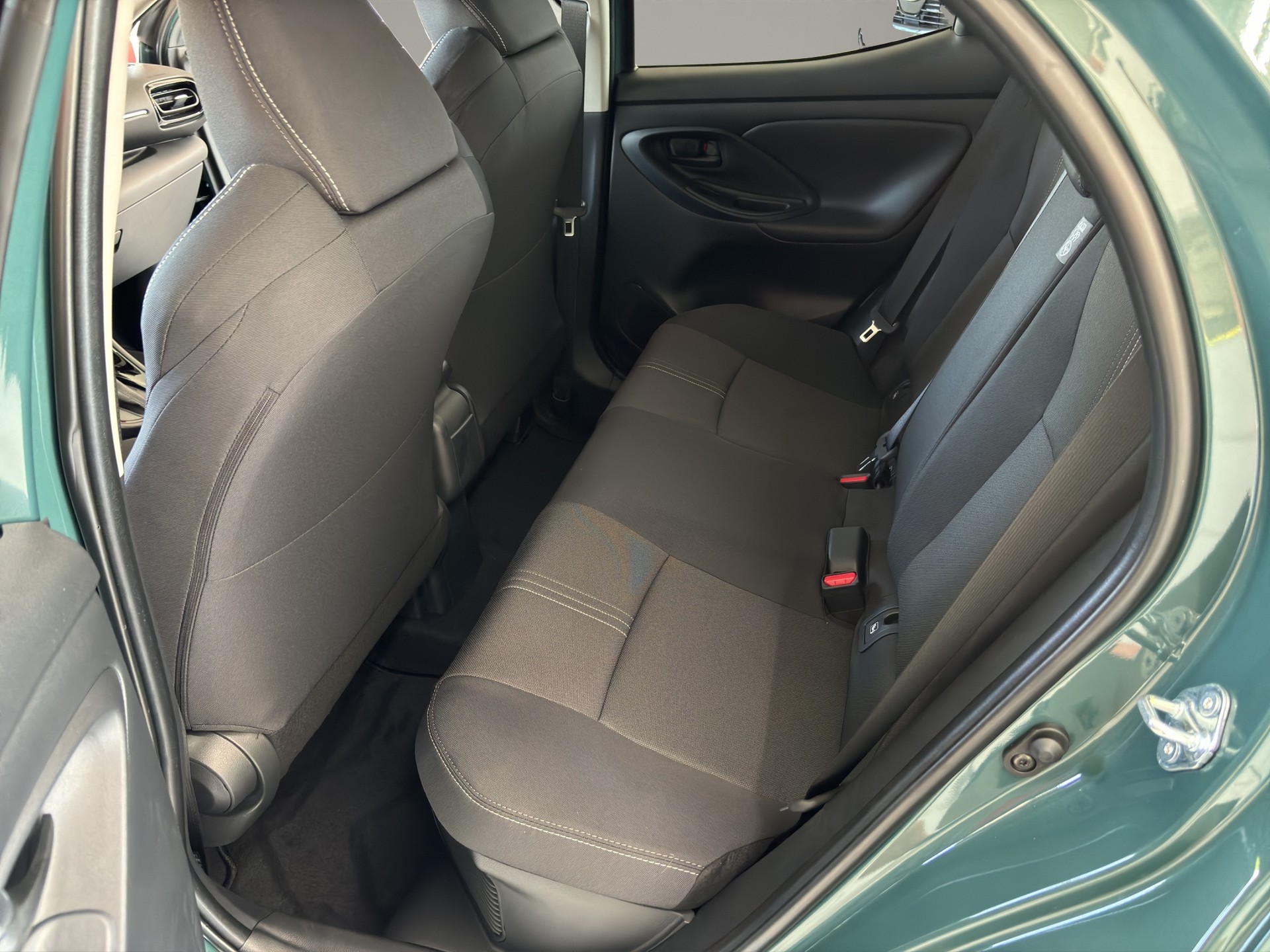 TOYOTA Yaris 1.5 Trend e-CVT-image-18