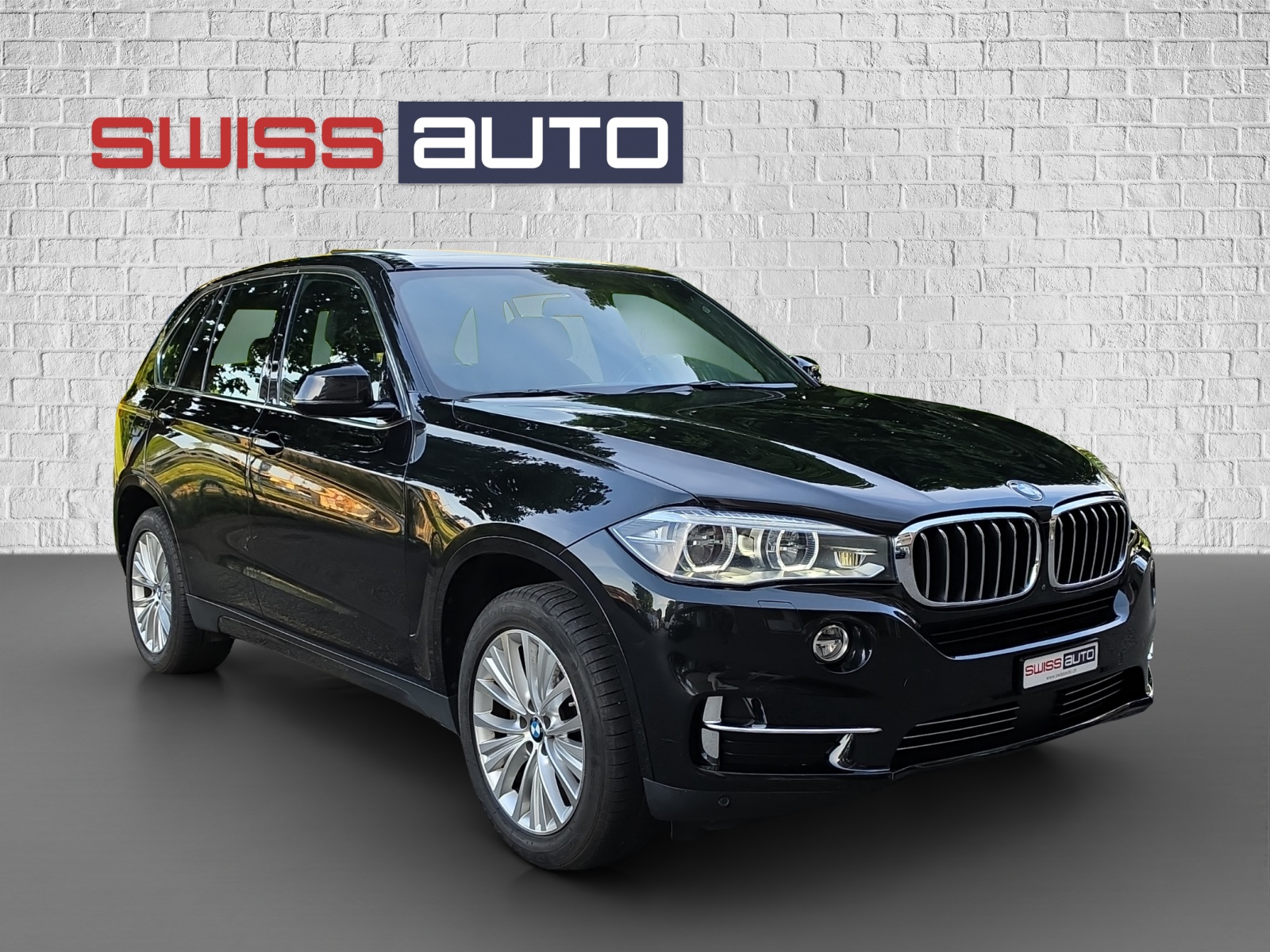 BMW X5 xDrive 40e iPerformance Steptronic-showroom-element-2