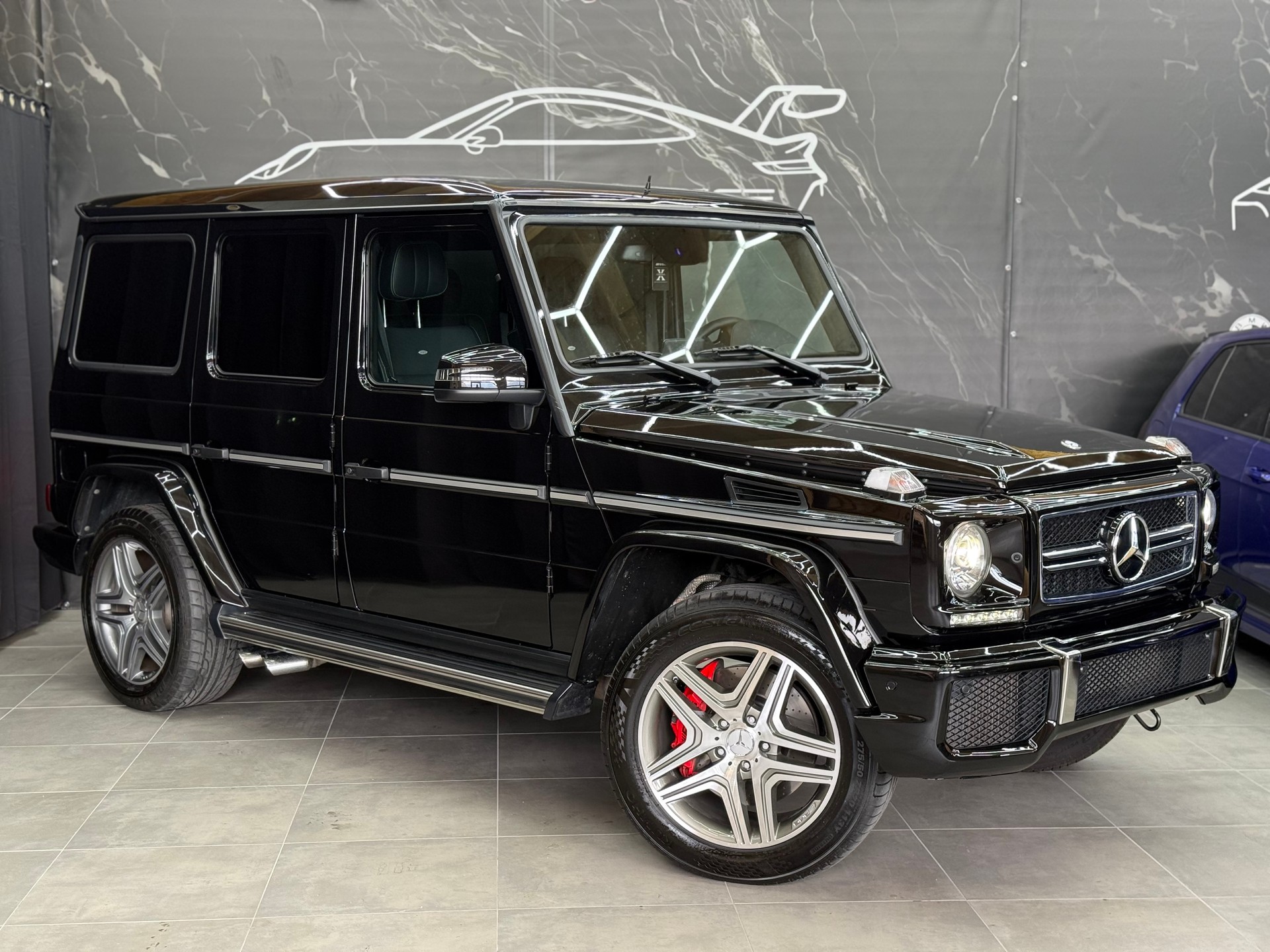 MERCEDES-BENZ G 63 AMG Automatic-image-2