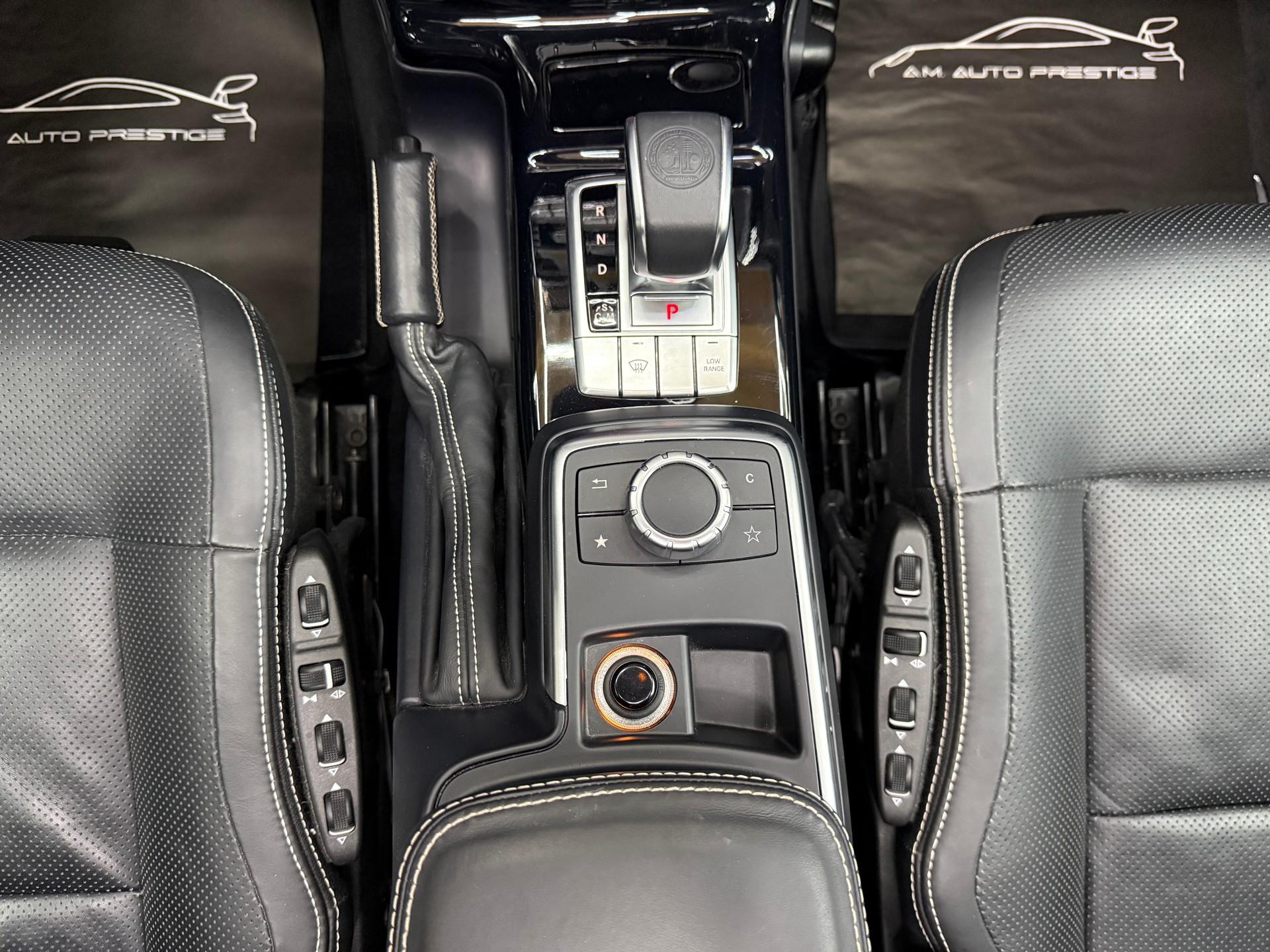 MERCEDES-BENZ G 63 AMG Automatic-image-11