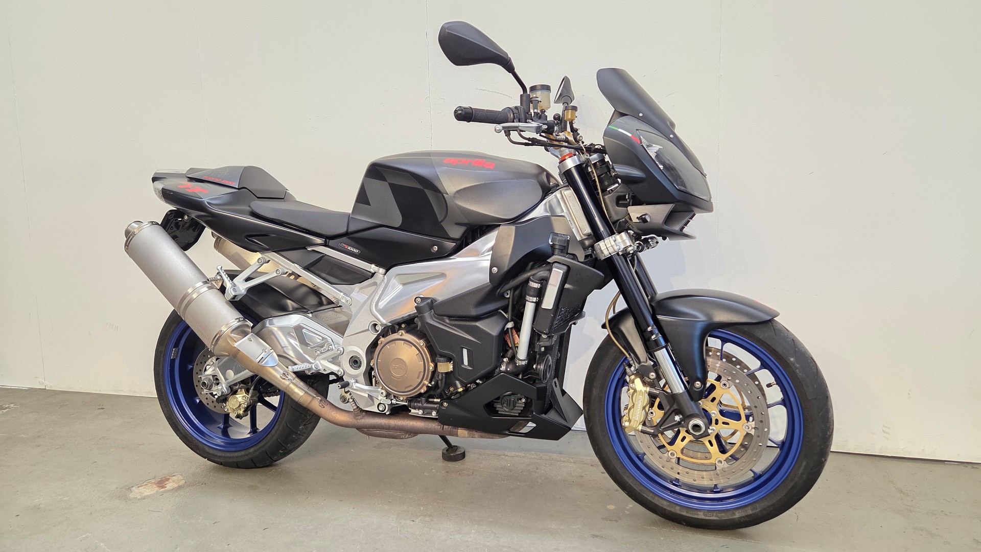 APRILIA Tuono 1000 R-image-2