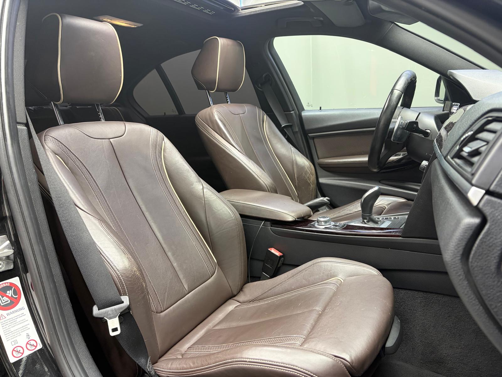 BMW 335i xDrive Sport Line Steptronic-image-12