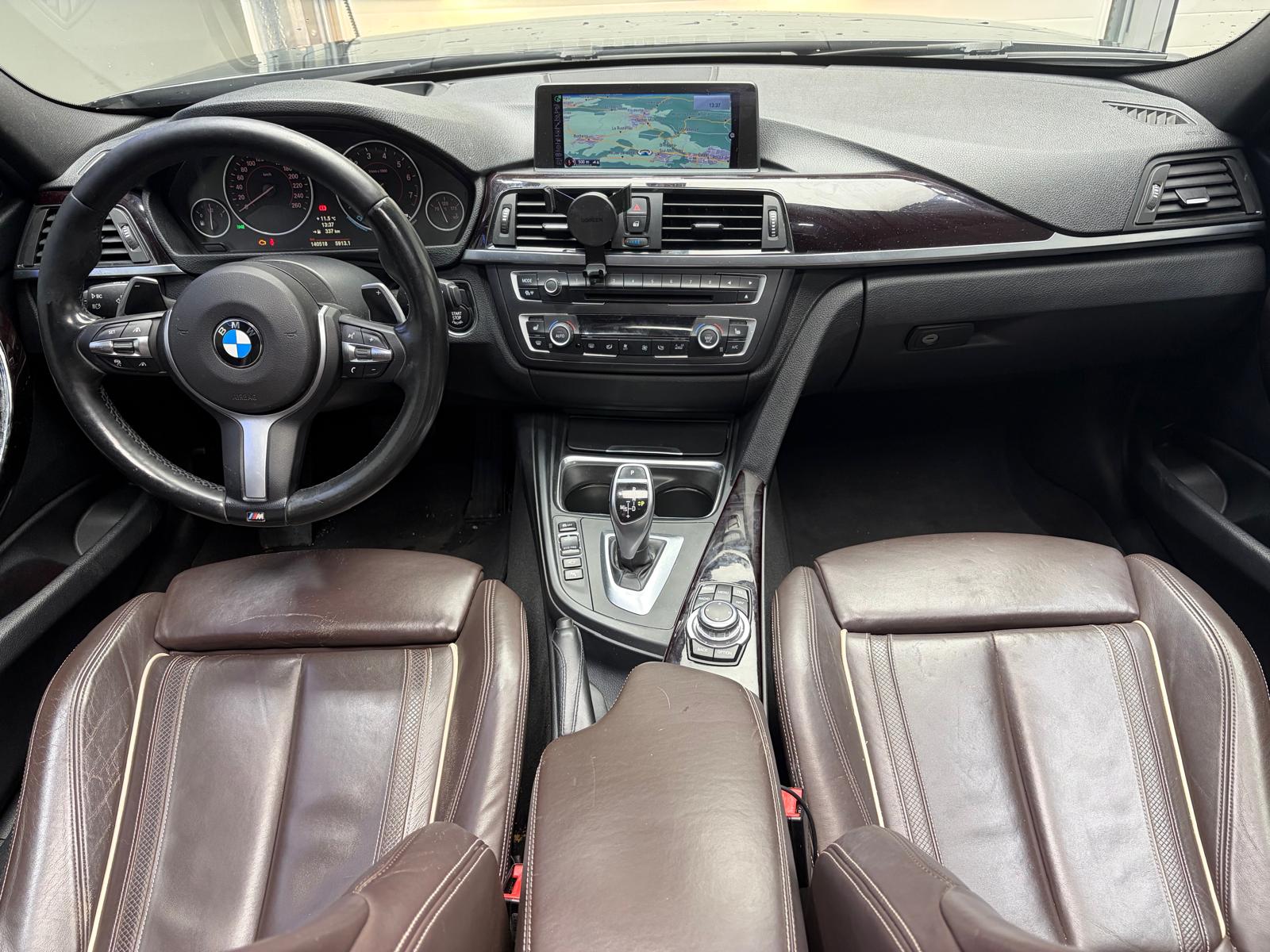 BMW 335i xDrive Sport Line Steptronic-image-14