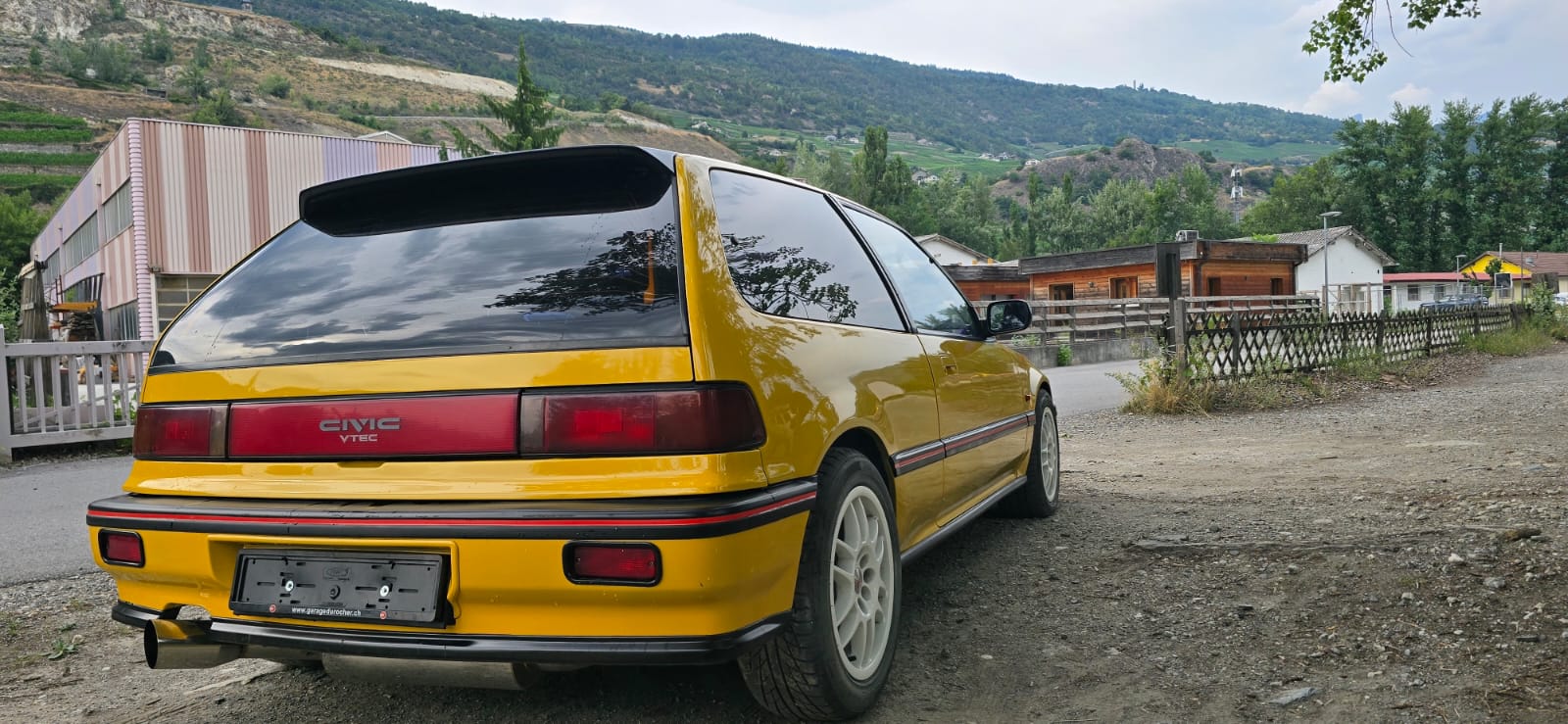 HONDA Civic 1.6i-16 DOHC V-TEC-image-1