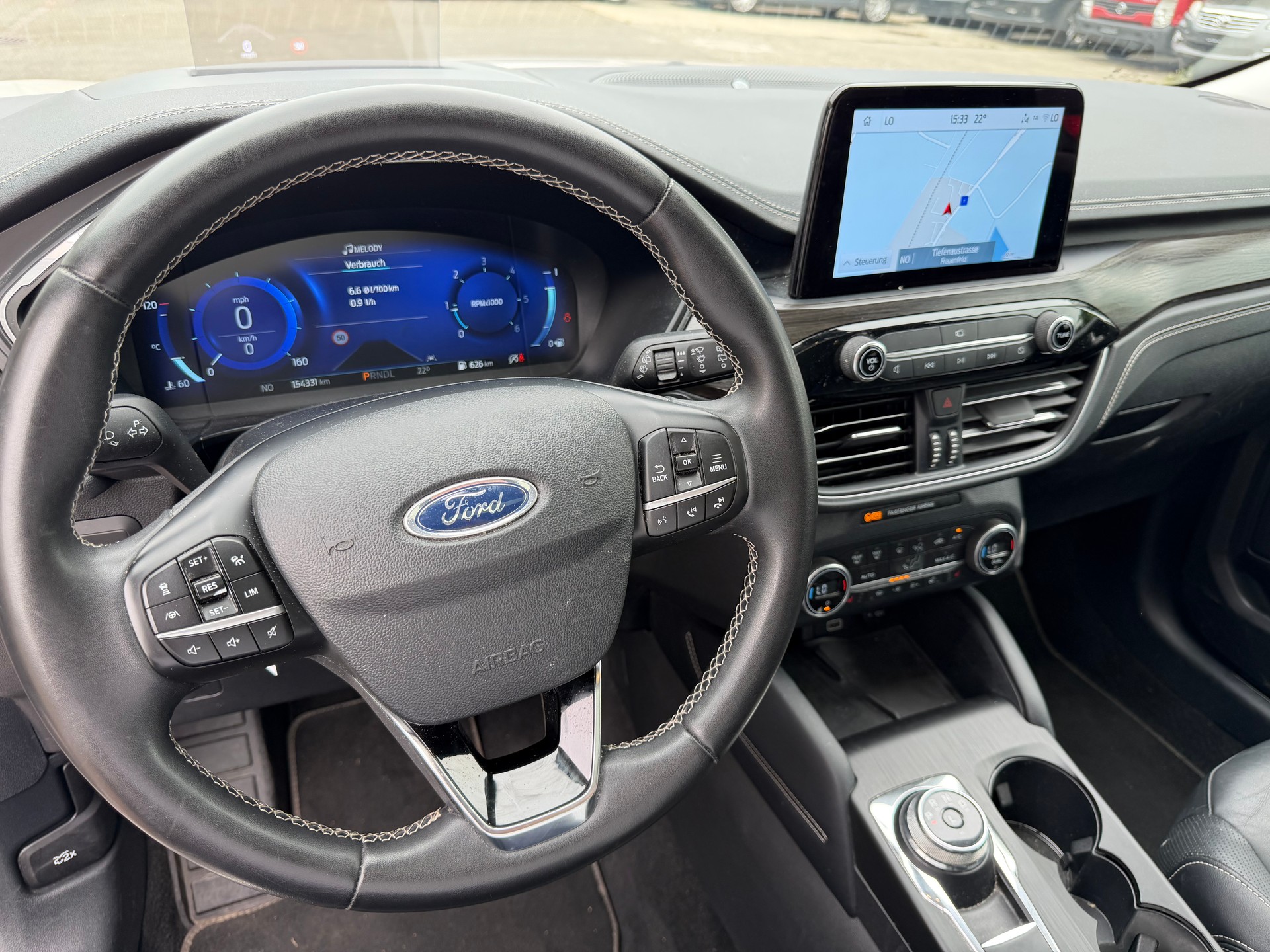 FORD Kuga 2.0 TDCi EcoBlue Vignale 4WD Automat-image-9
