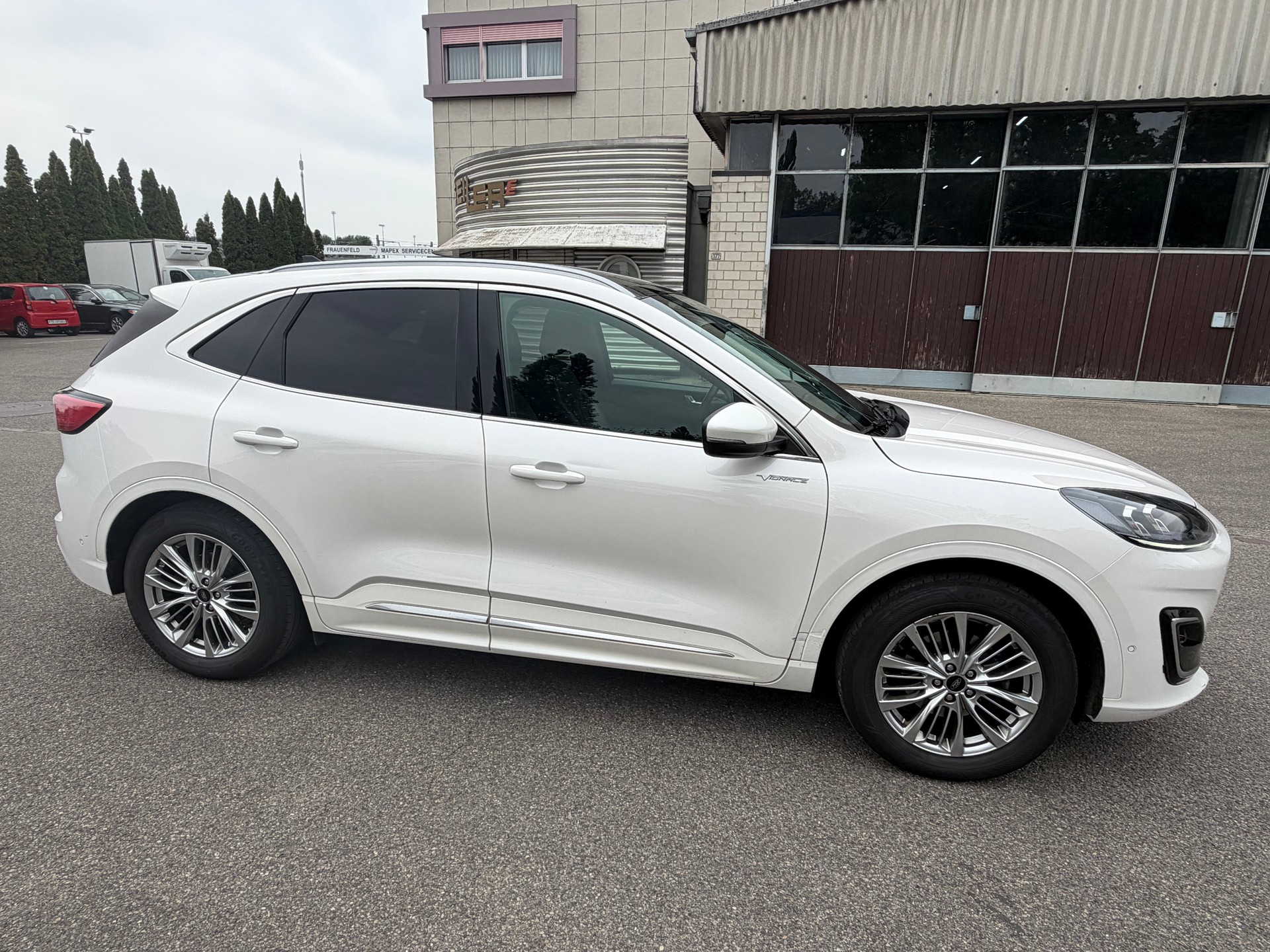 FORD Kuga 2.0 TDCi EcoBlue Vignale 4WD Automat-image-6