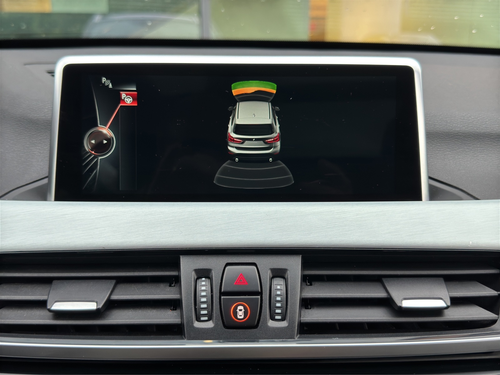 BMW X1 25i xDrive SAG / Top Ausstattung-image-15