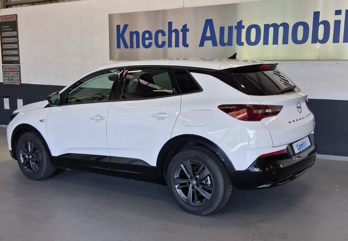 OPEL Grandland 1.6 Hybrid GS Line Automatik-showroom-element-3