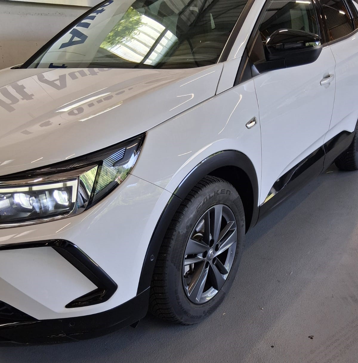 OPEL Grandland 1.6 Hybrid GS Line Automatik-showroom-element-2
