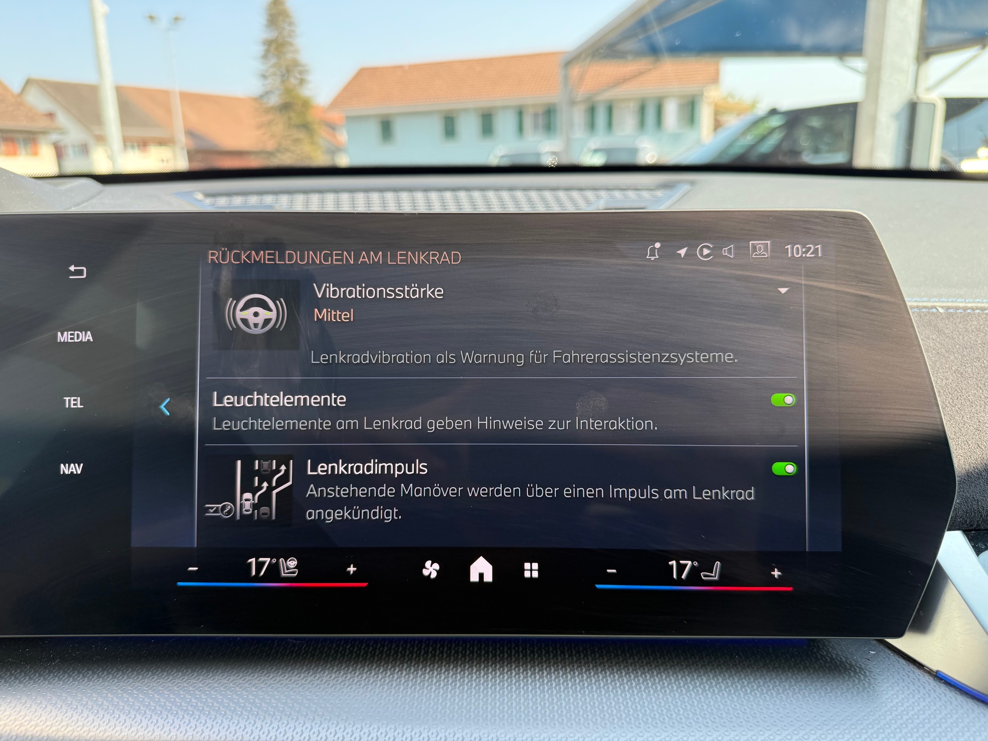 BMW X1 23i xDrive paddles M-SPORT PRO-image-30
