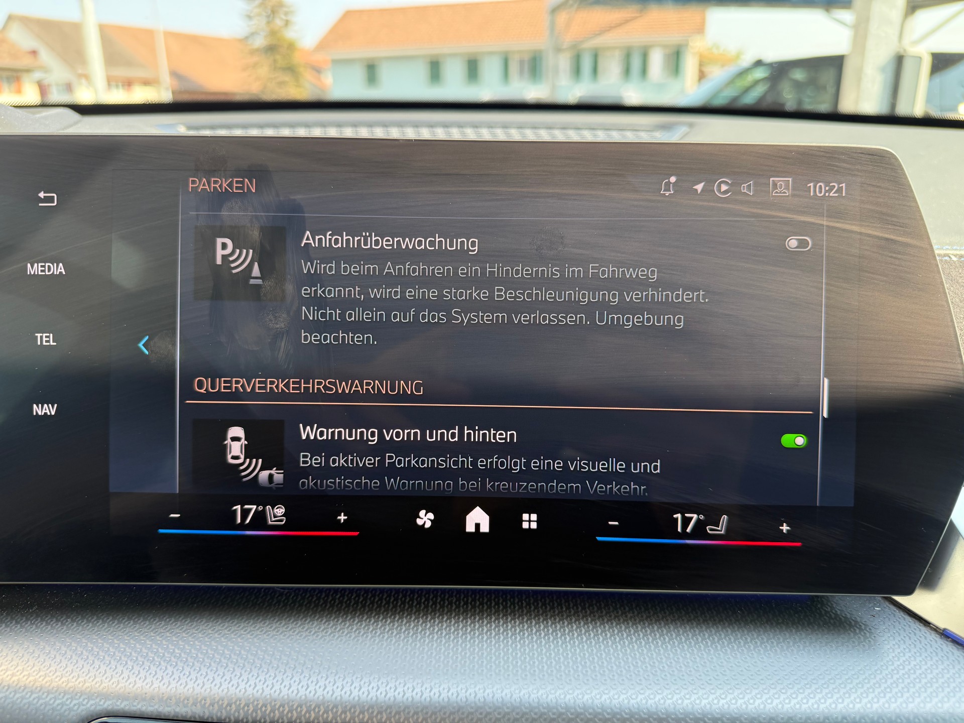 BMW X1 23i xDrive paddles M-SPORT PRO-image-25