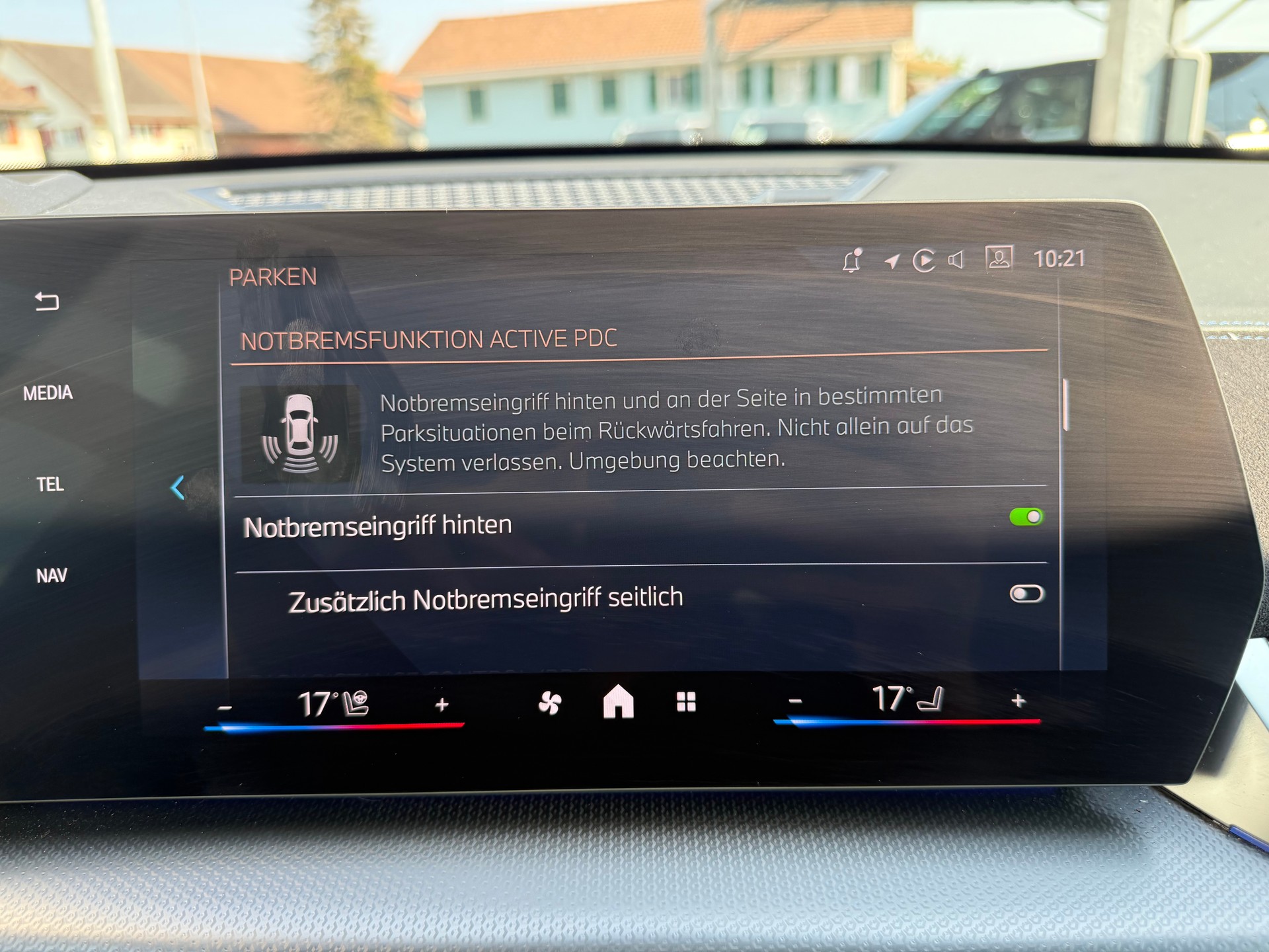 BMW X1 23i xDrive paddles M-SPORT PRO-image-23
