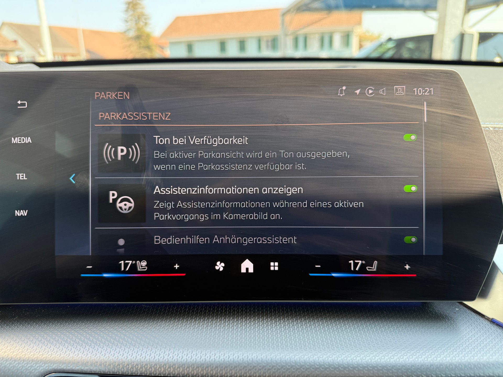 BMW X1 23i xDrive paddles M-SPORT PRO-image-21