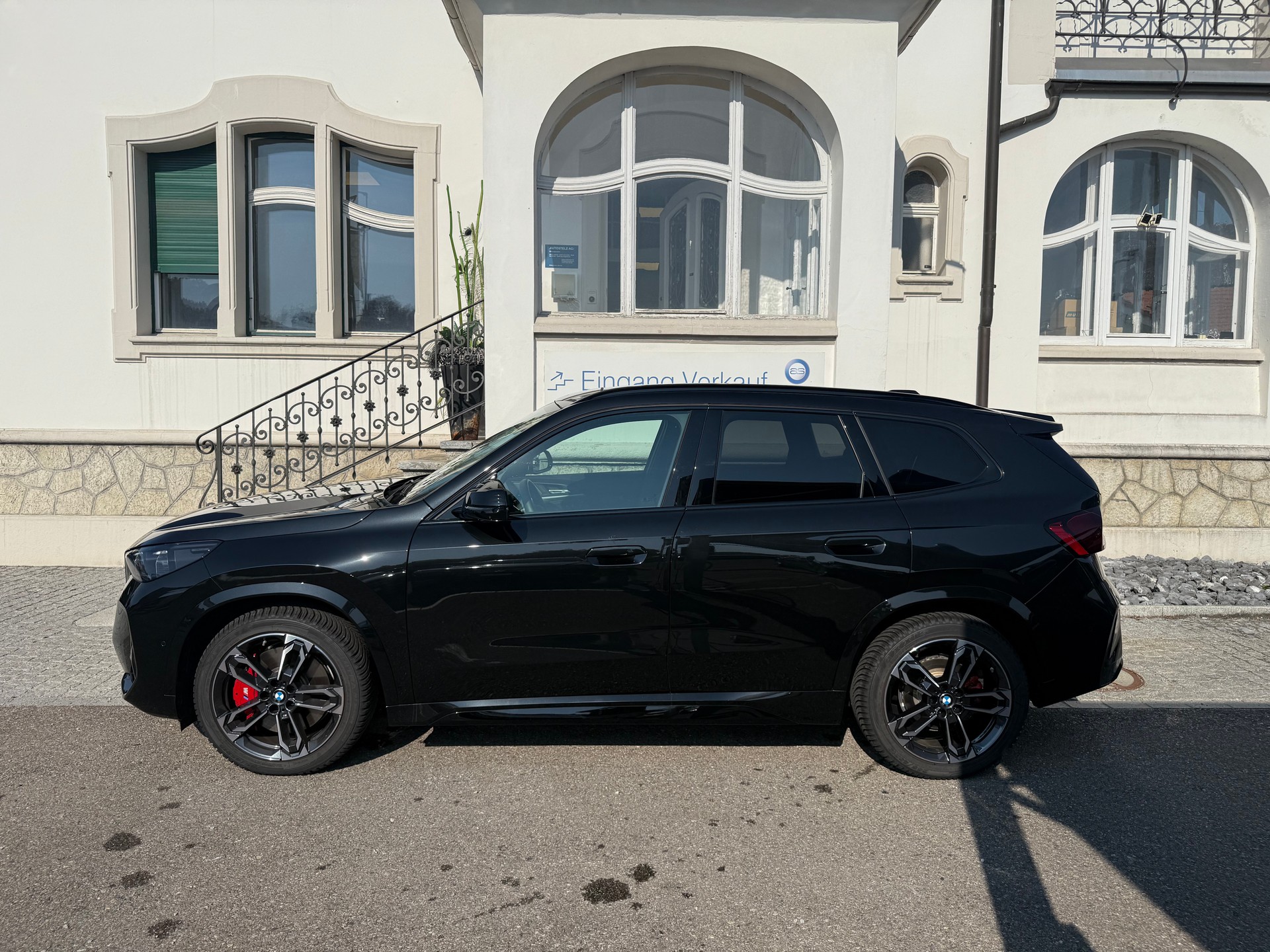BMW X1 23i xDrive paddles M-SPORT PRO-showroom-element-2