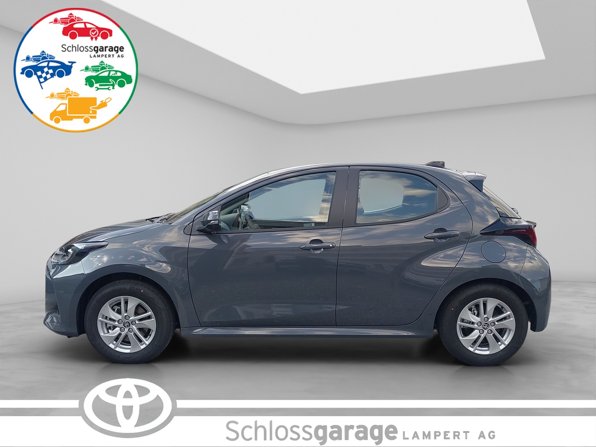 TOYOTA Yaris 1.5 VVT-i HSD Comfort-showroom-element-2